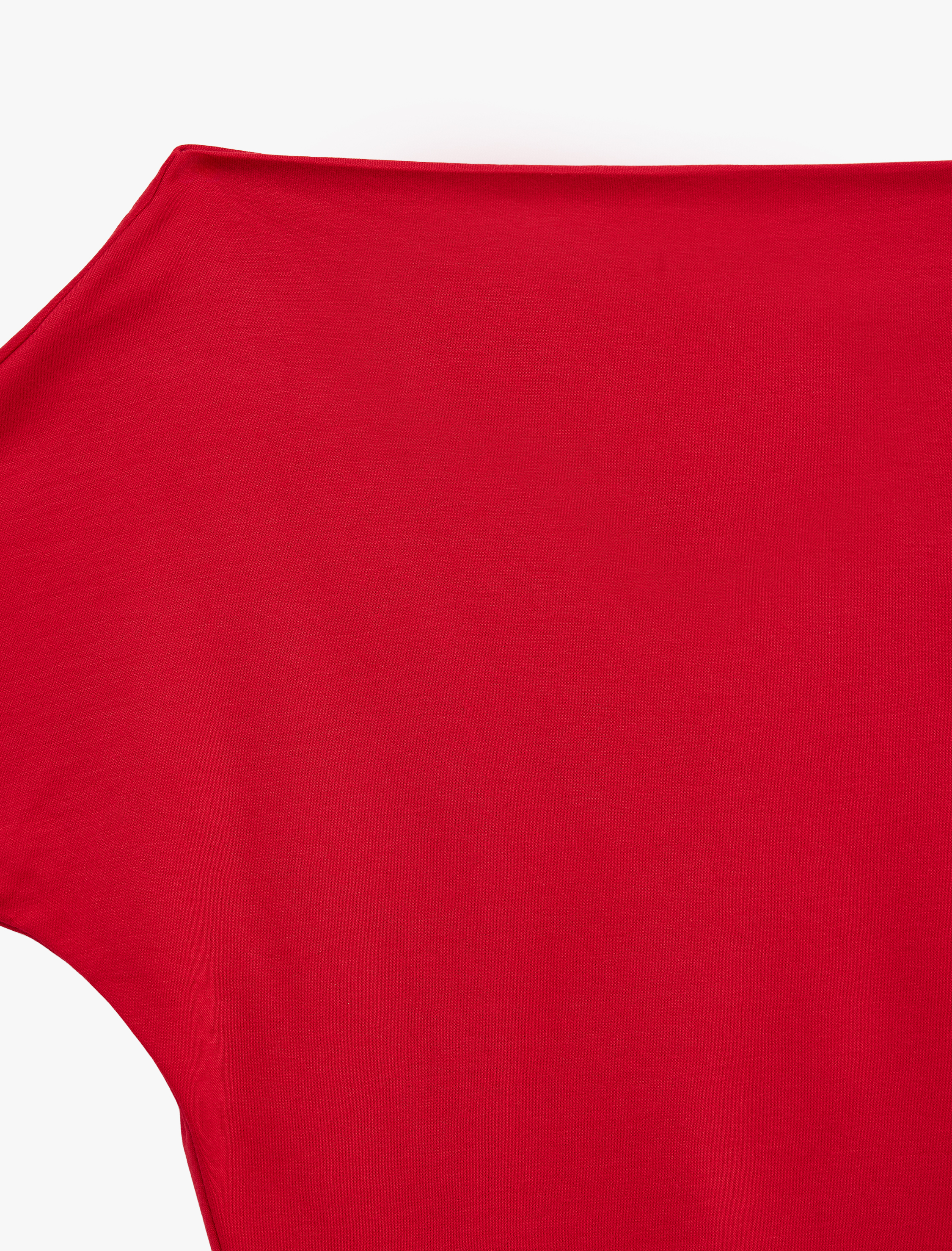   Modal Karışımlı Slim Fit Yarasa Kol Kayık Yaka Tişört