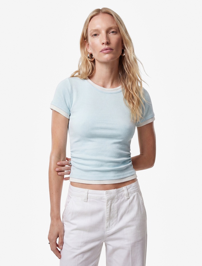  Slim Fit Bisiklet Yaka Kısa Kollu Katmanlı Dantel Detaylı Tişört