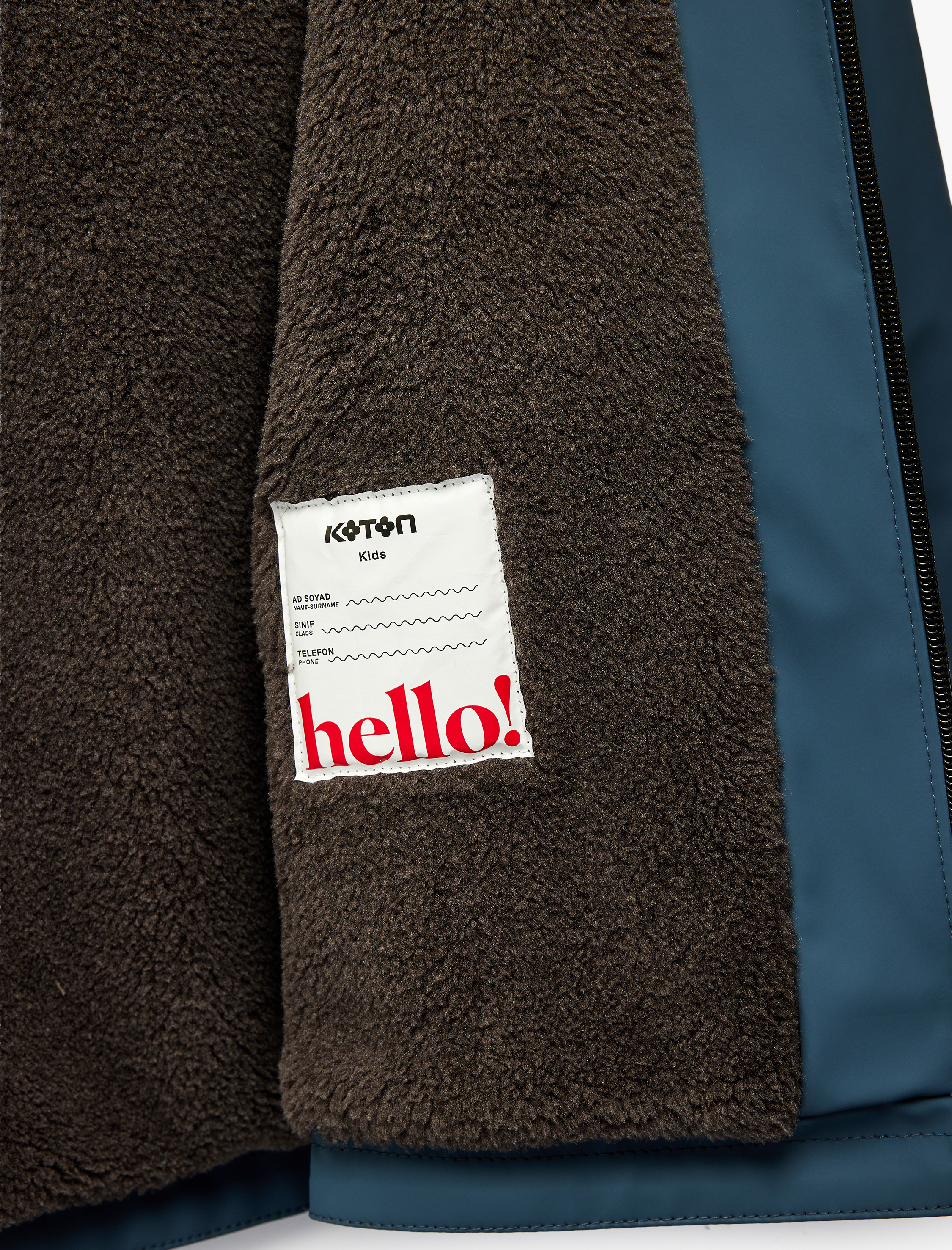  Erkek Çocuk Uzun Kollu Kapüşonlu Cepli Fermuar Detaylı Peluş Astarlı Yağmurluk