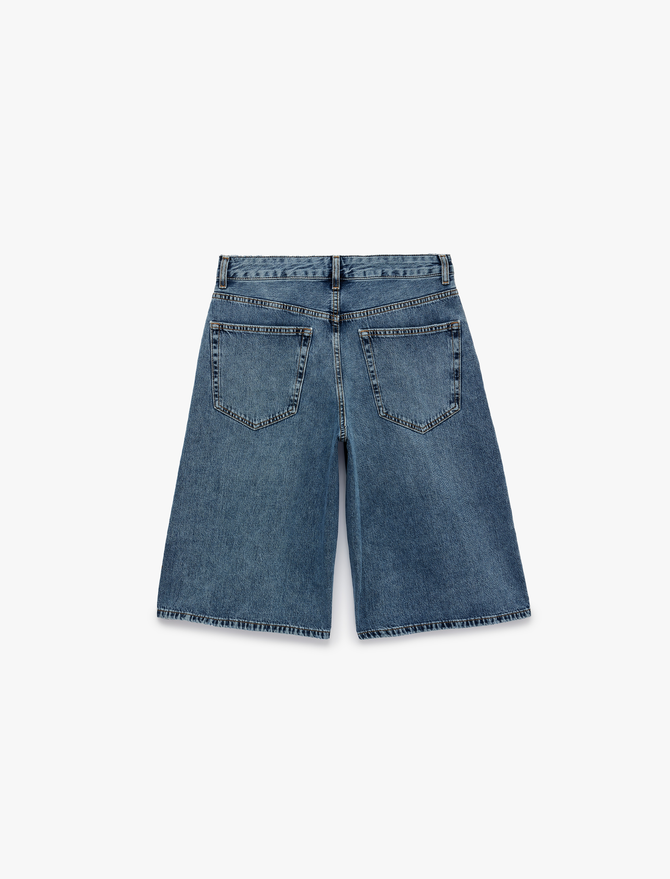   Yıpratma Detaylı Düğmeli Cepli Pamuklu Denim Bermuda Jort Şort