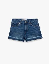 Pamuklu Düğmeli Normal Bel Katlı Paça Mini Denim Şort