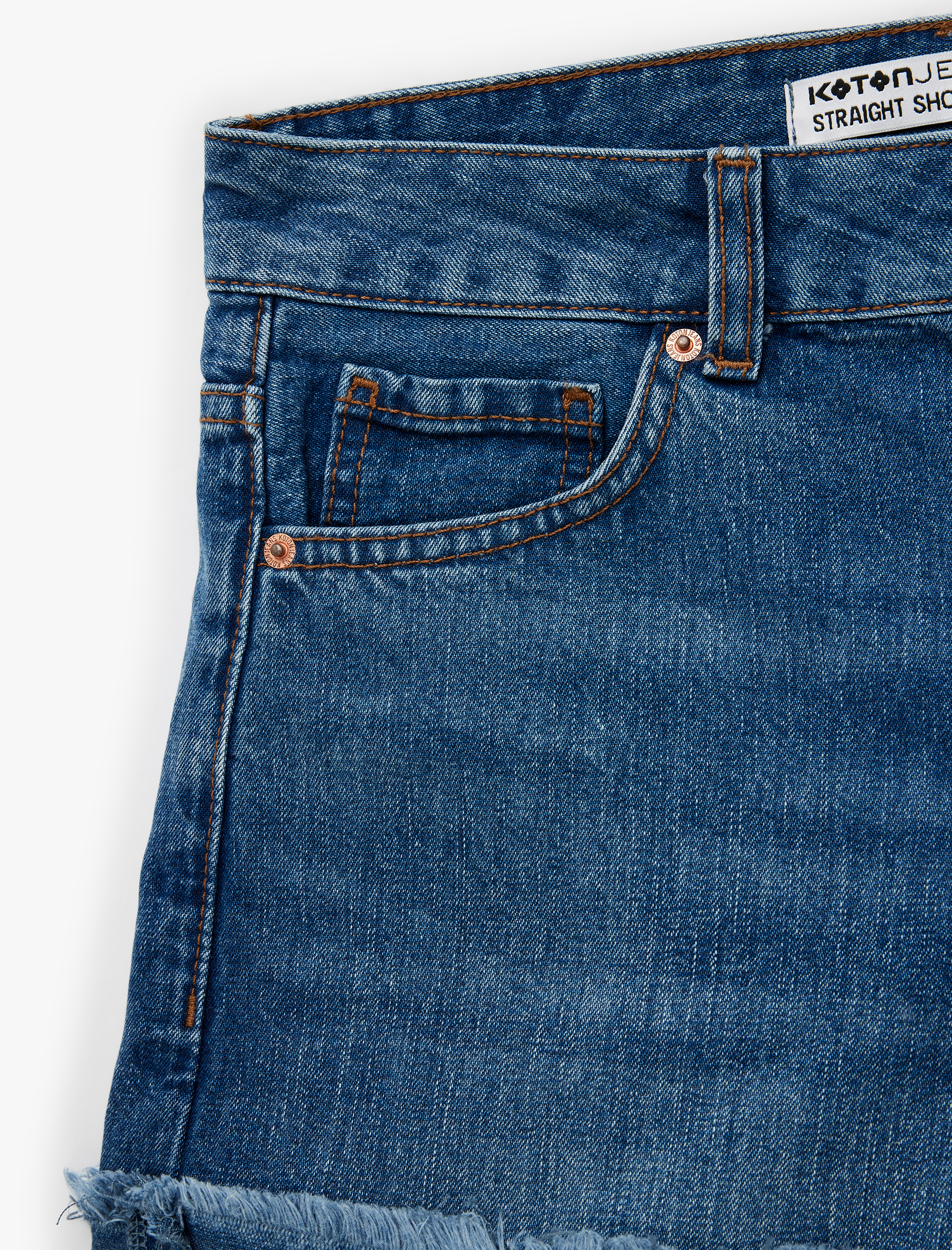   Pamuklu Düğmeli Normal Bel Katlı Paça Mini Denim Şort