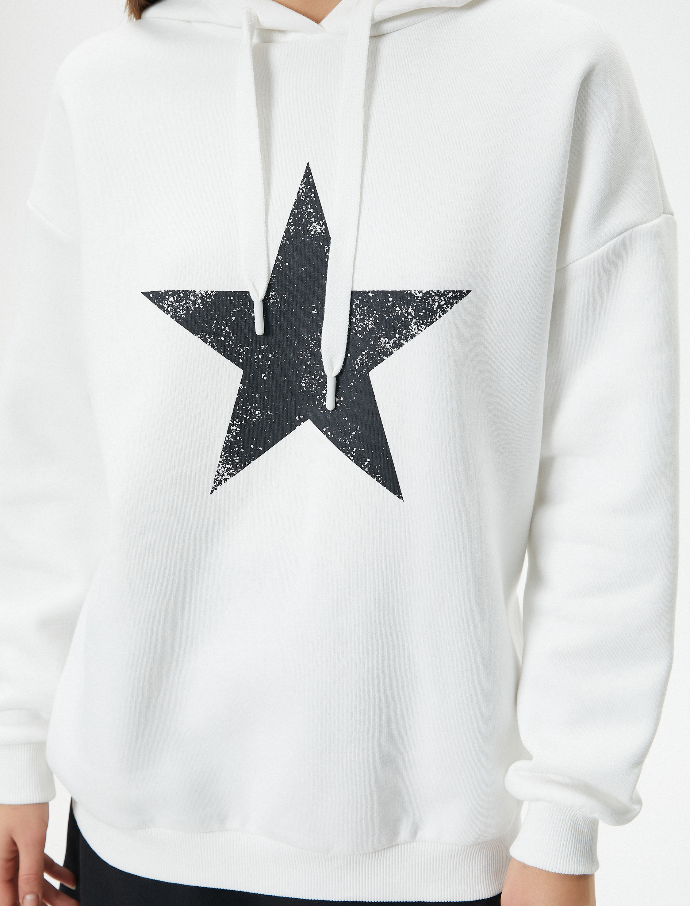   Rahat Kalıp Arkası Baskılı Şardonlu Kapüşonlu Sweatshirt