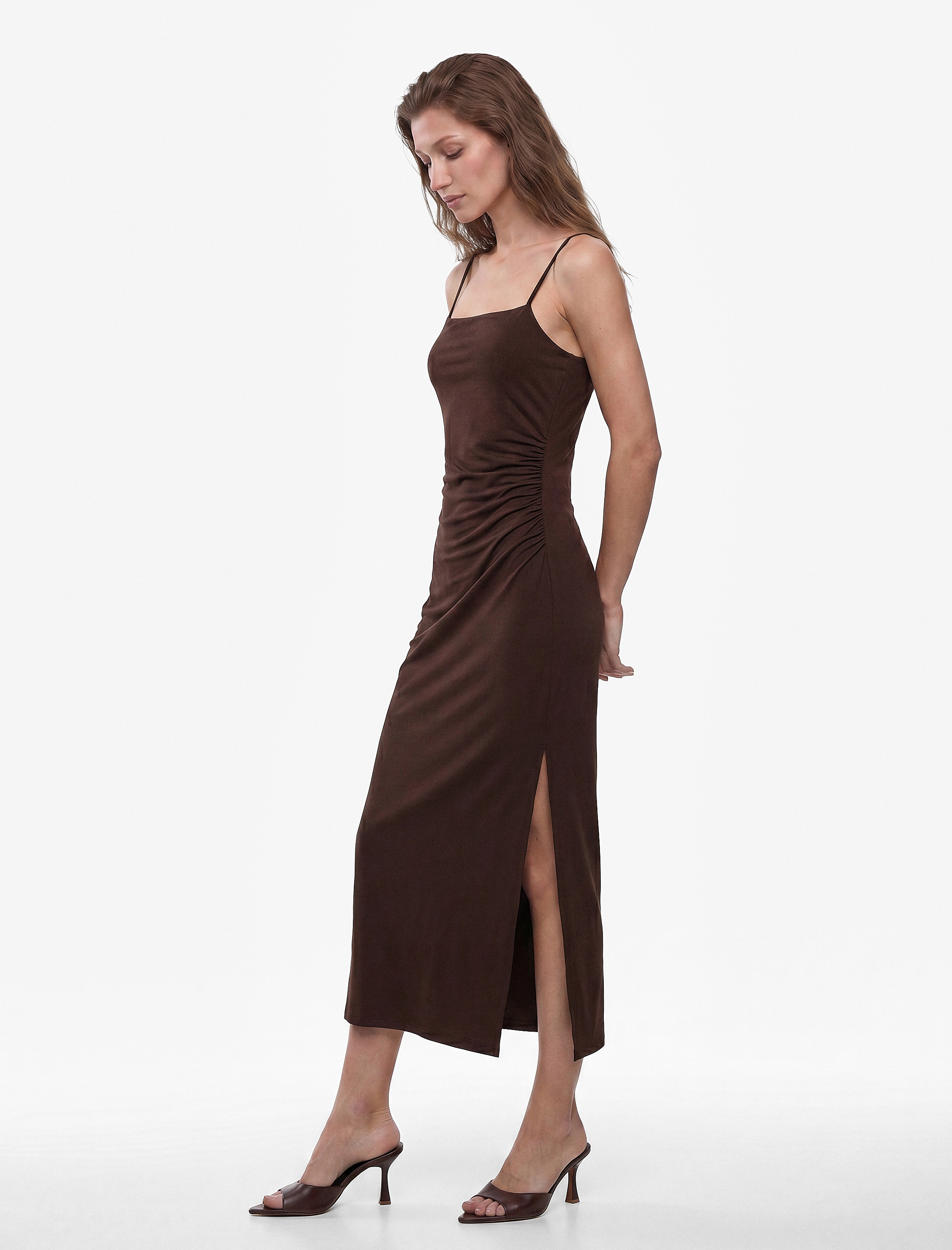   Slim Fit Drapeli Ön Yırtmaç Detaylı İp Askılı Midi Elbise