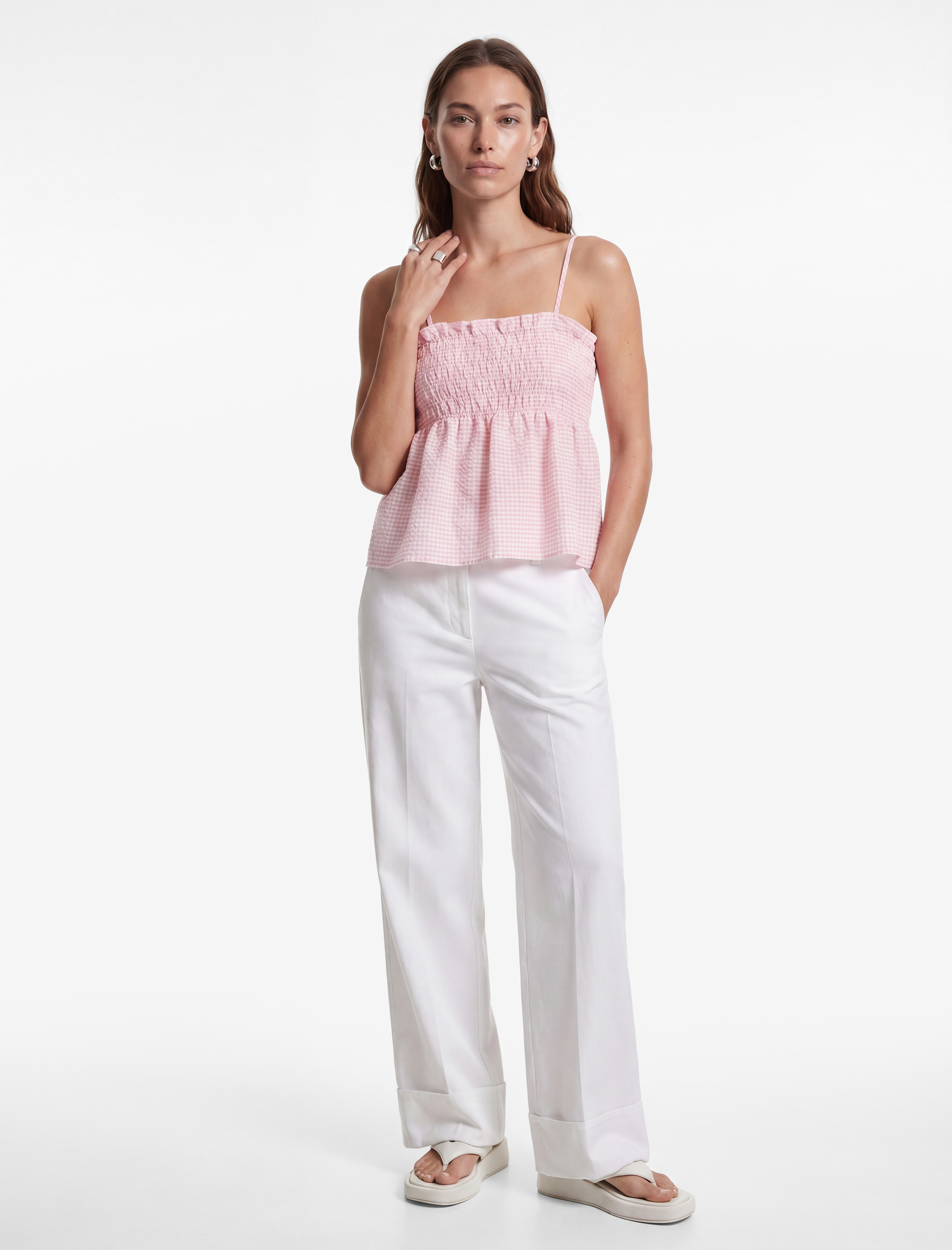   Koton X Sibil Çetinkaya - Slim Fit Gipeli Büzgülü Pötikareli İp Askılı Bluz