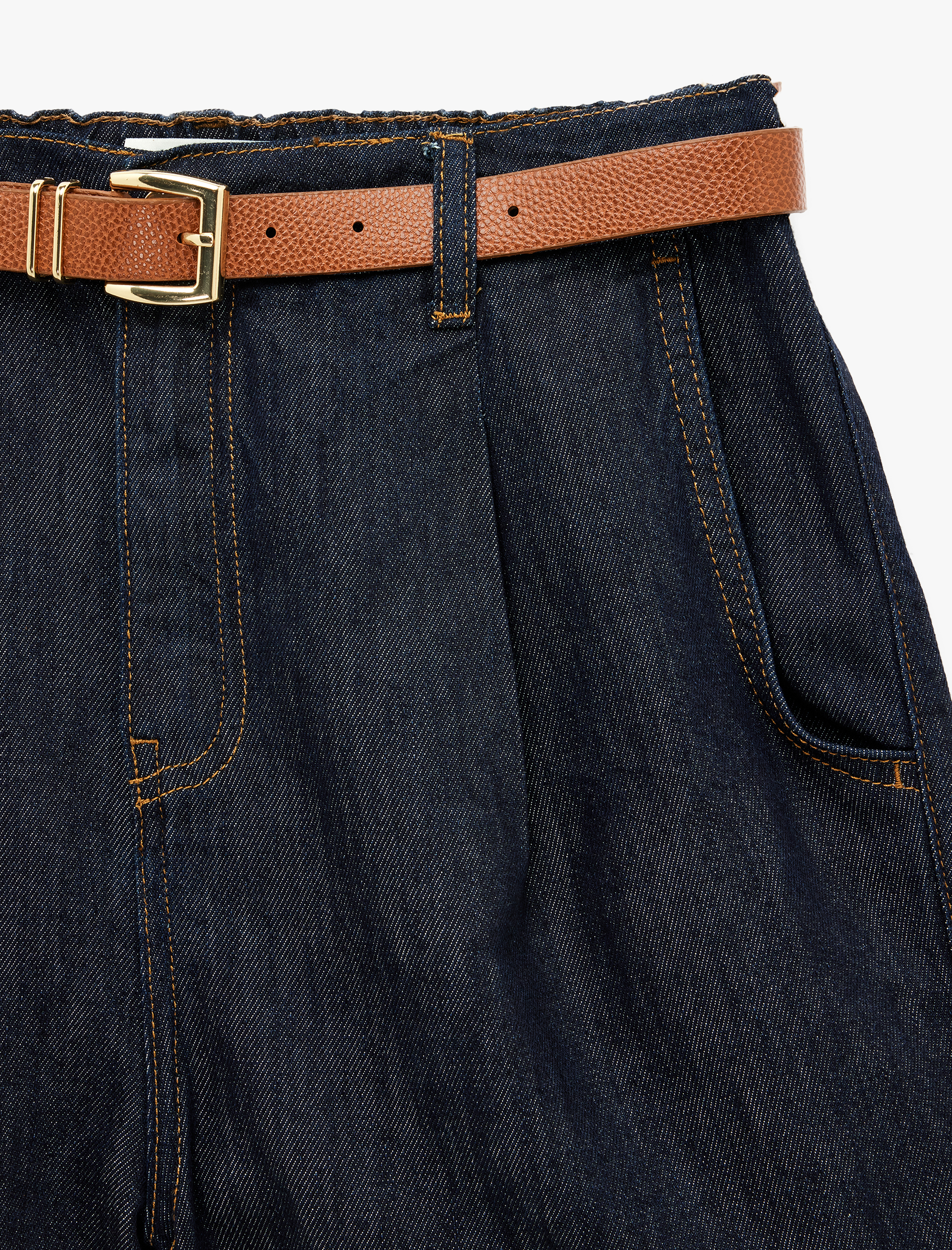   Rahat Kalıp Duble Paça Cepli Kemerli Mini Jean Şort