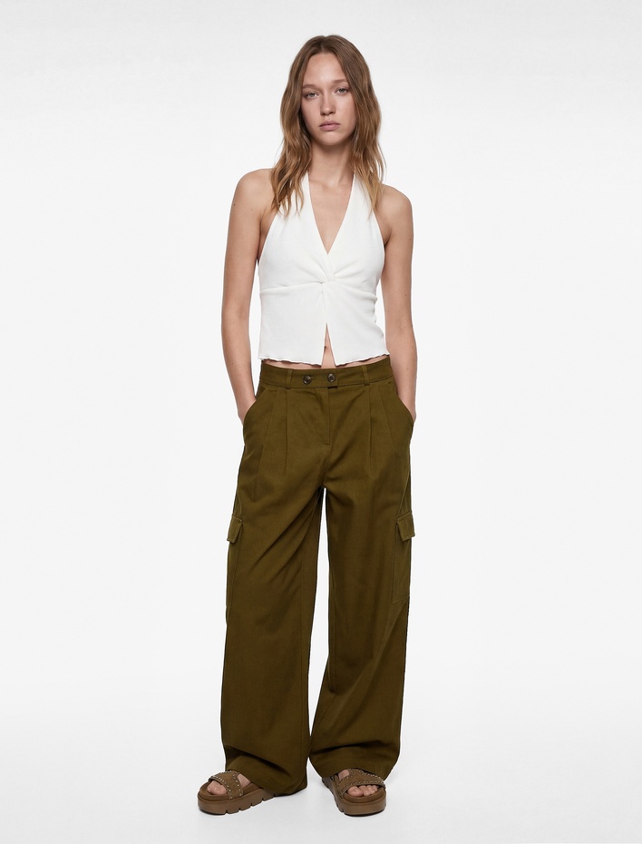  Bürümcük Kumaş Kolsuz Kruvaze Yaka Crop Bluz