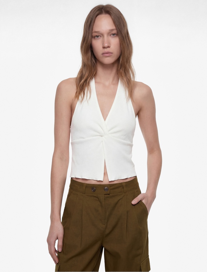  Bürümcük Kumaş Kolsuz Kruvaze Yaka Crop Bluz