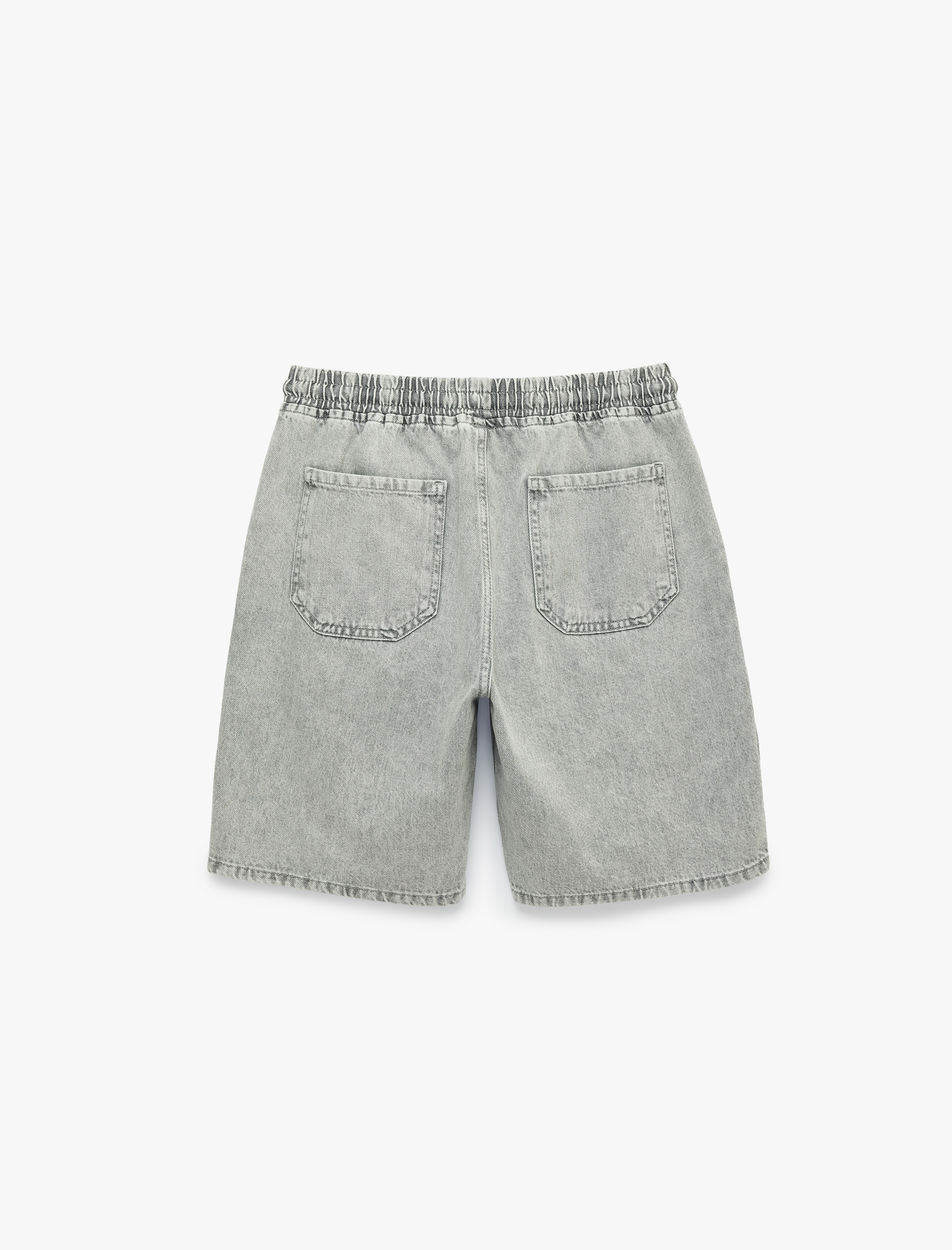  Pamuklu Rahat Kalıp Cepli Bermuda Beli Bağcıklı Denim Şort
