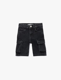 Kapaklı Cep Detaylı Pamuklu Oversize Kargo Denim Şort