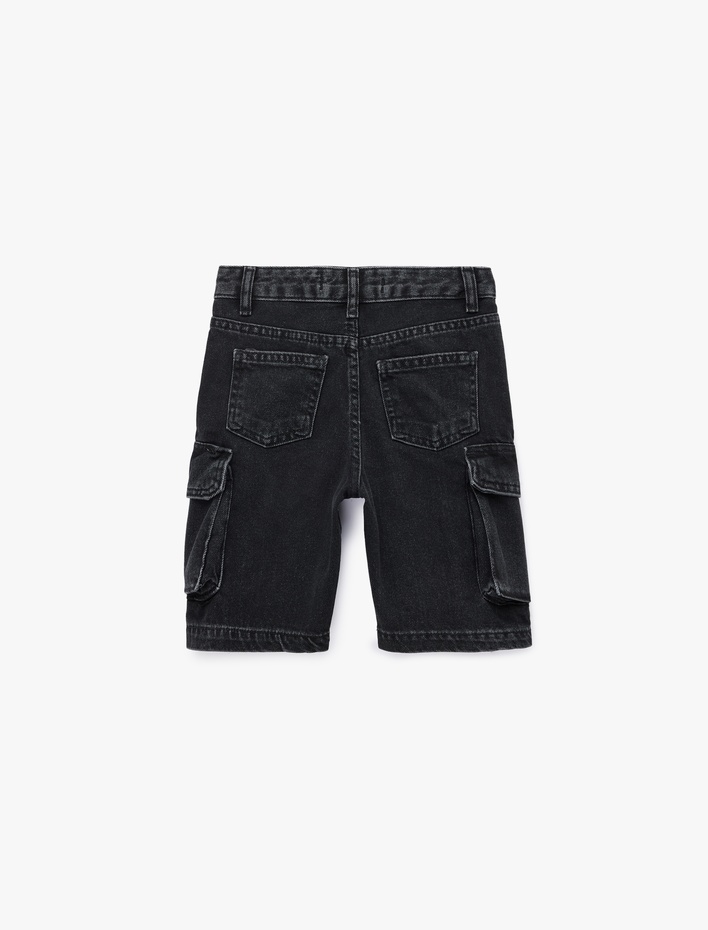 Erkek Çocuk Kapaklı Cep Detaylı Pamuklu Oversize Kargo Denim Şort