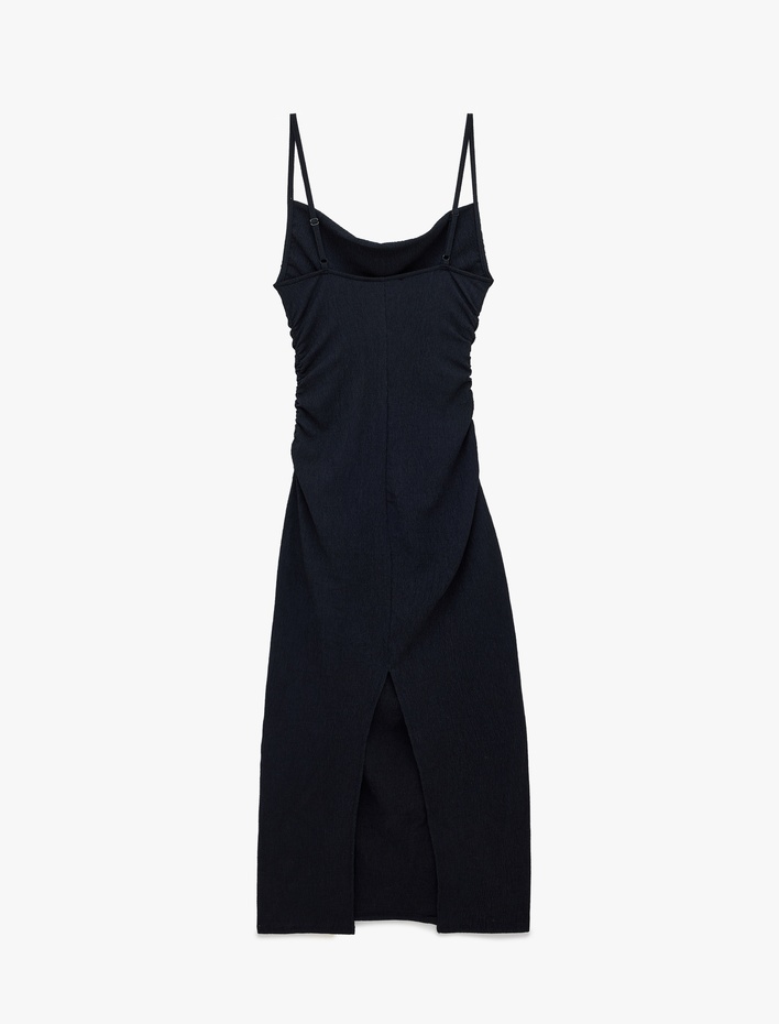  Bürümcük Kumaş Dokulu Slim Fit Drapeli Yırtmaçlı İnce Askılı Midi Kalem Elbise