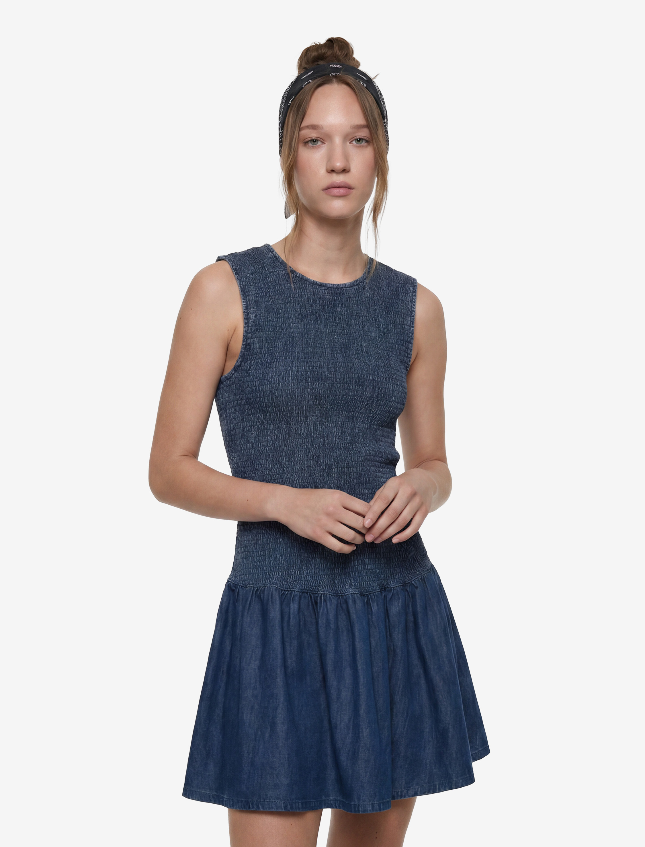   Pamuklu Kolsuz Bisiklet Yaka Gipeli Mini Denim Elbise