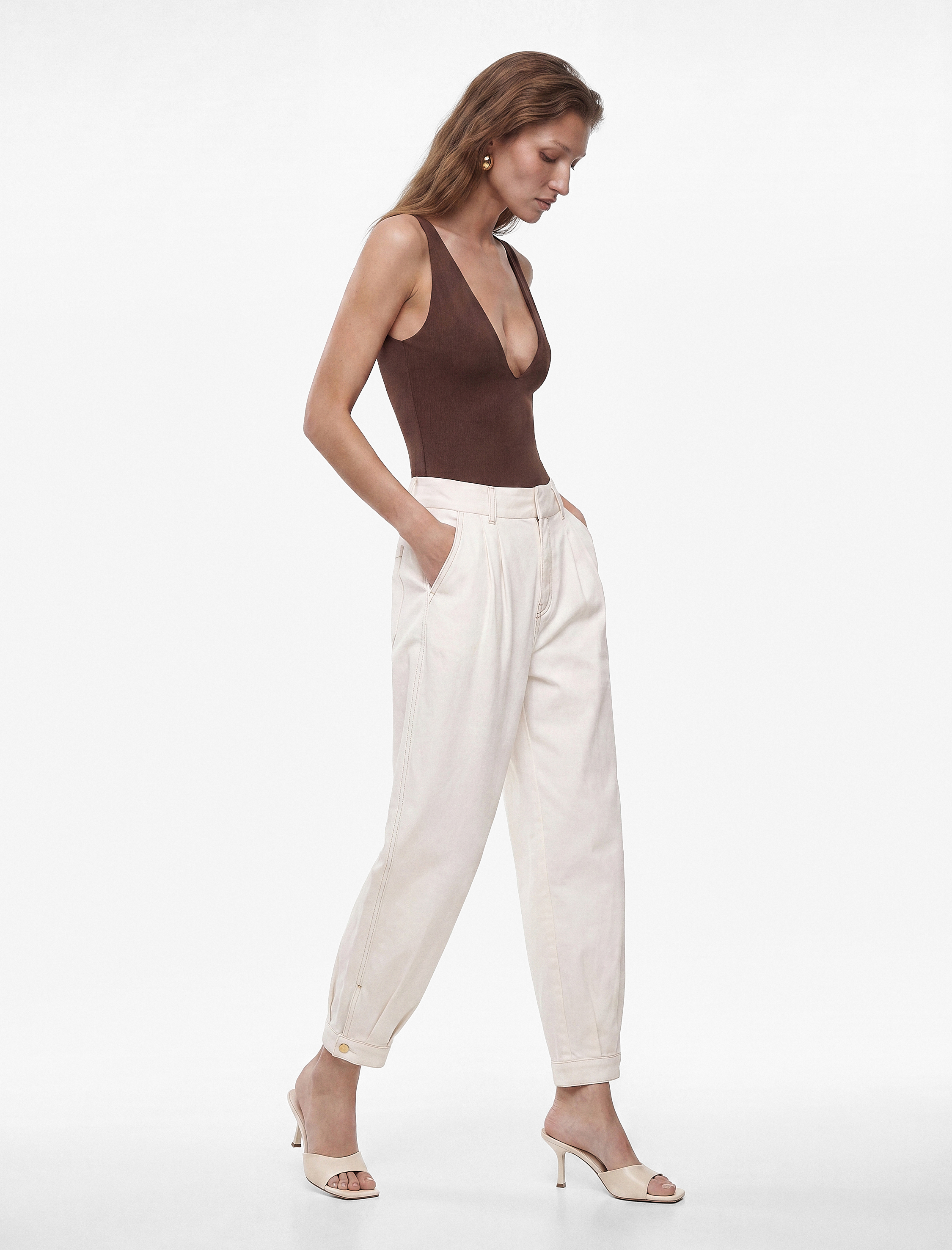   Pamuklu Rahat Kalıp Cepli Barrel Fit Jean Pantolon