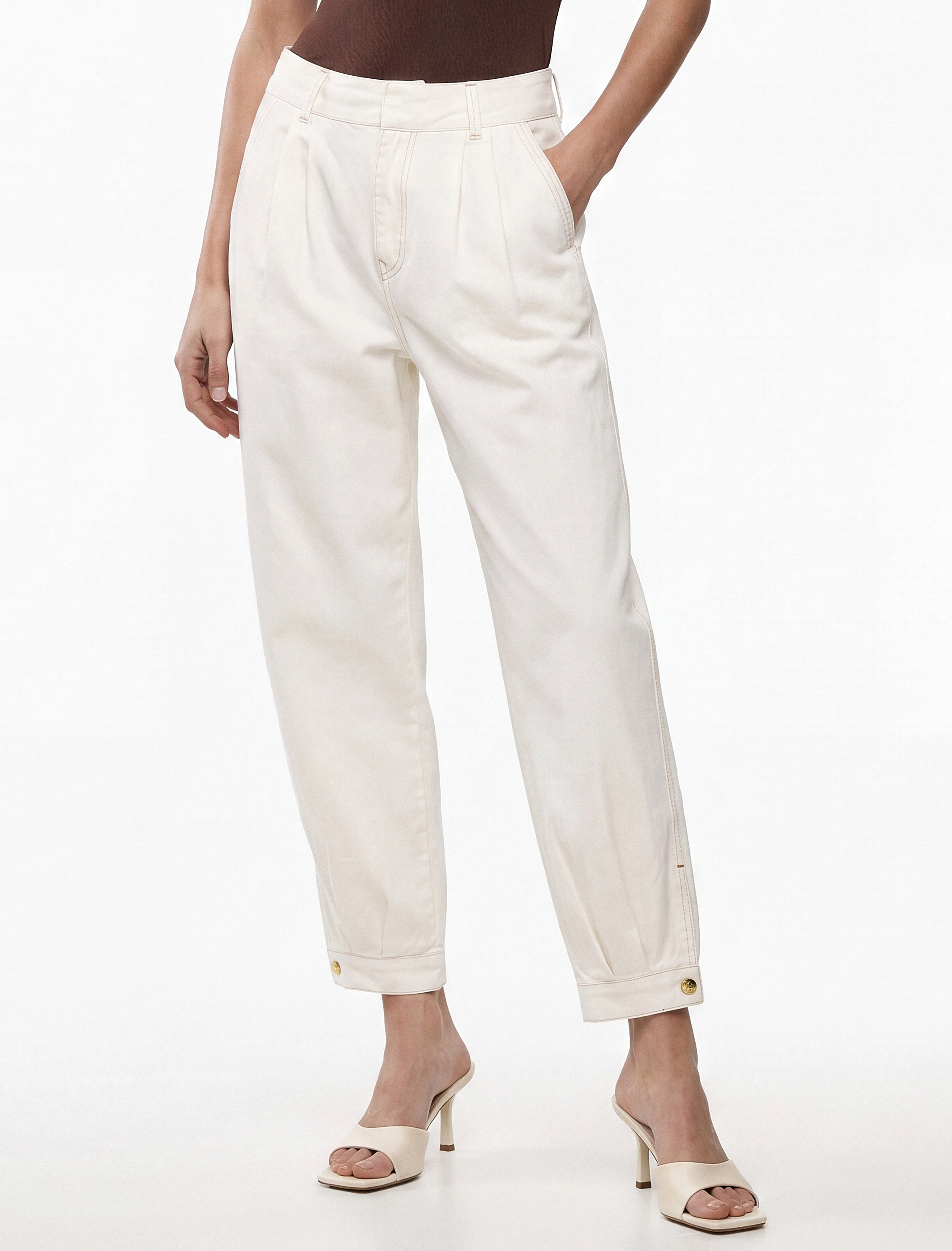   Pamuklu Rahat Kalıp Cepli Barrel Fit Jean Pantolon