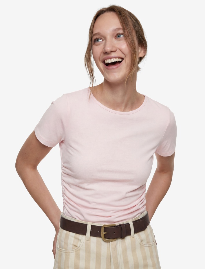  Slim Fit Drapeli Kısa Kollu Kayık Yaka Tişört