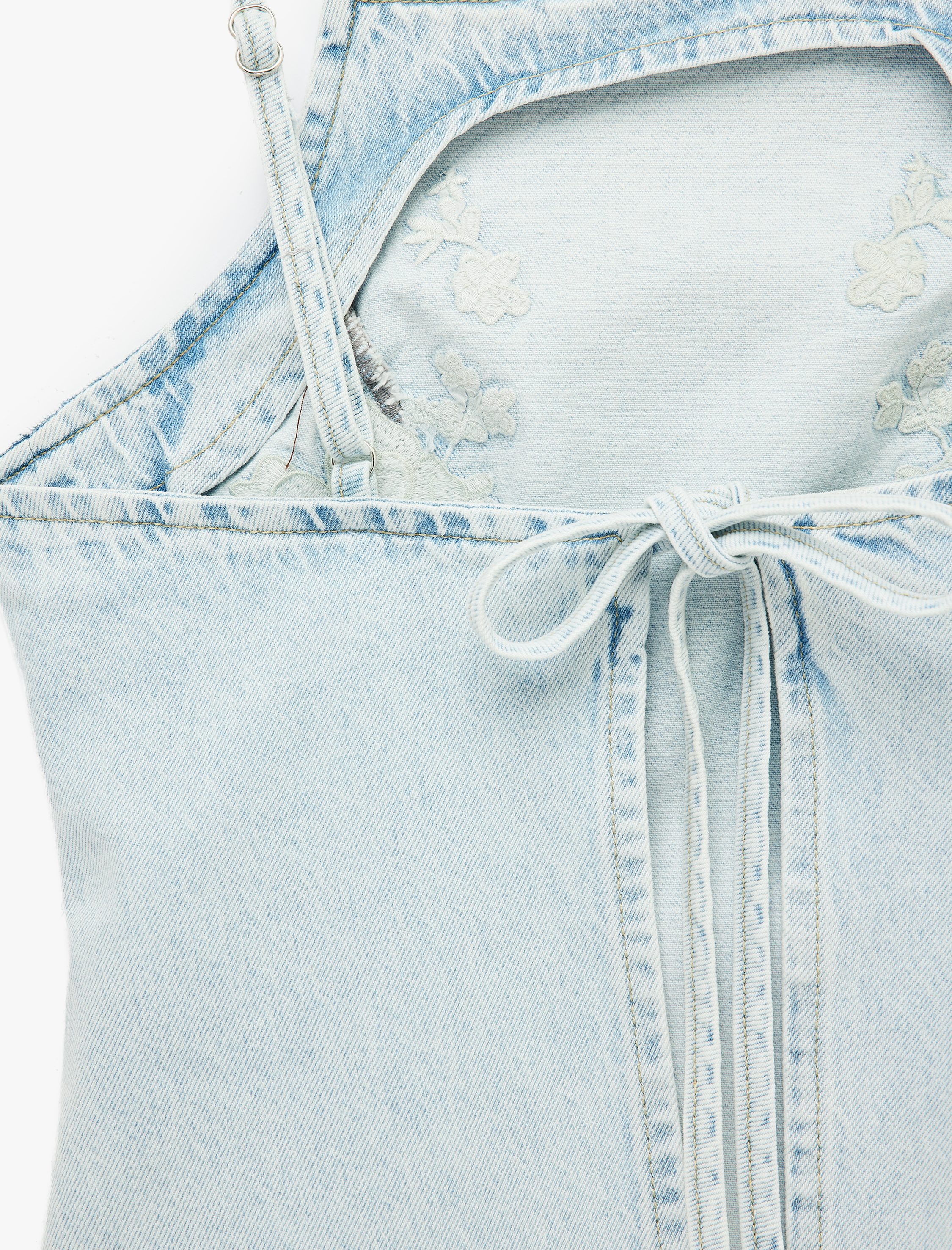   Bağlamalı Sırt Detaylı Nakışlı Kare Halter Yaka Askılı Denim Top