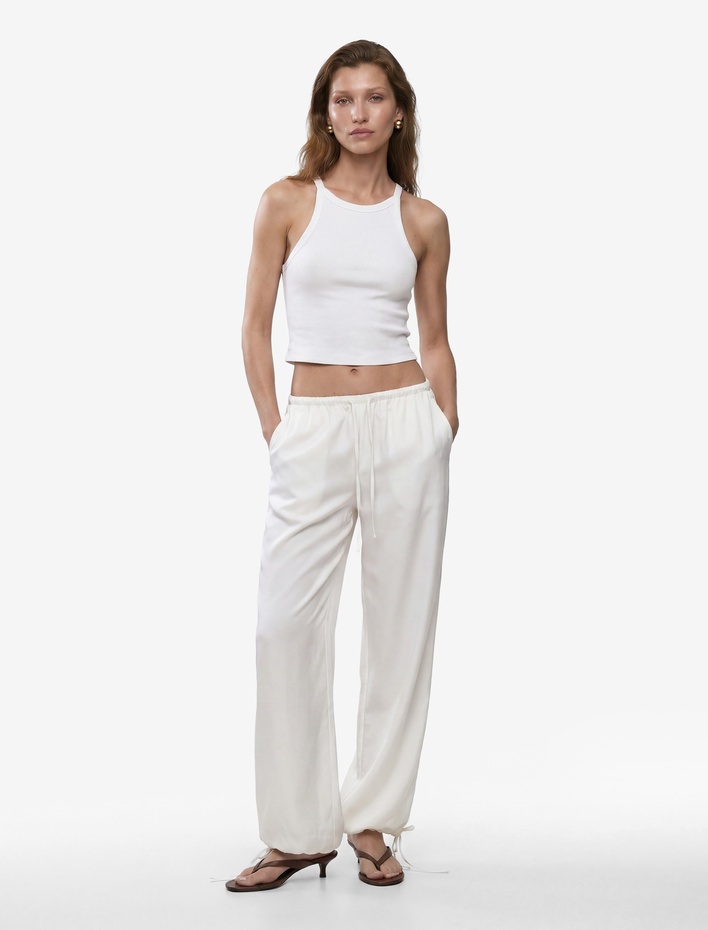  Pamuklu Ribanalı Slim Fit Kolsuz Halter Yaka Crop Top