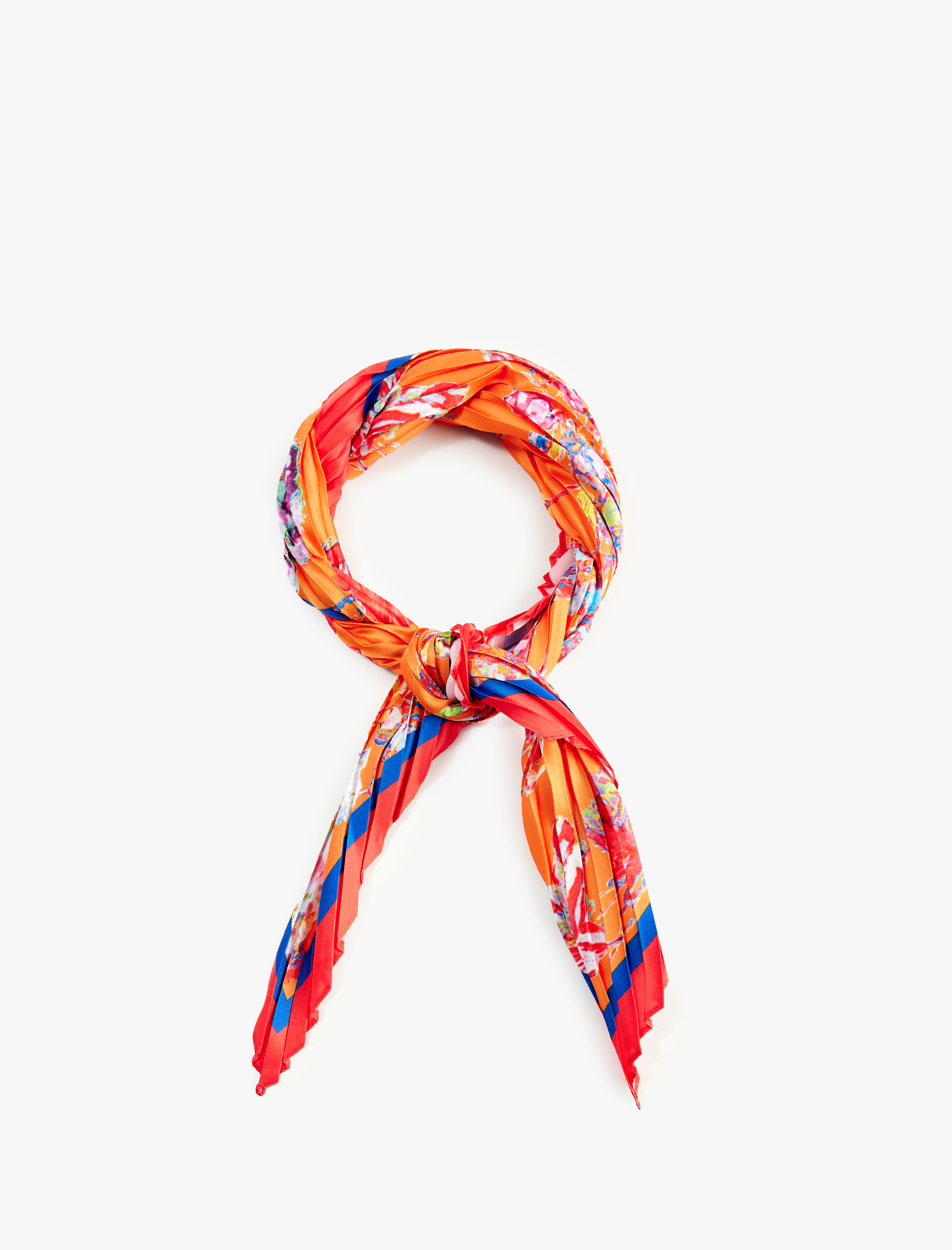  Kadın Pileli Saten Çiçek Desenli Kare Fular Bandana