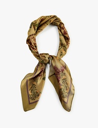 Saten Kumaş Çiçekli Kare Fular Bandana
