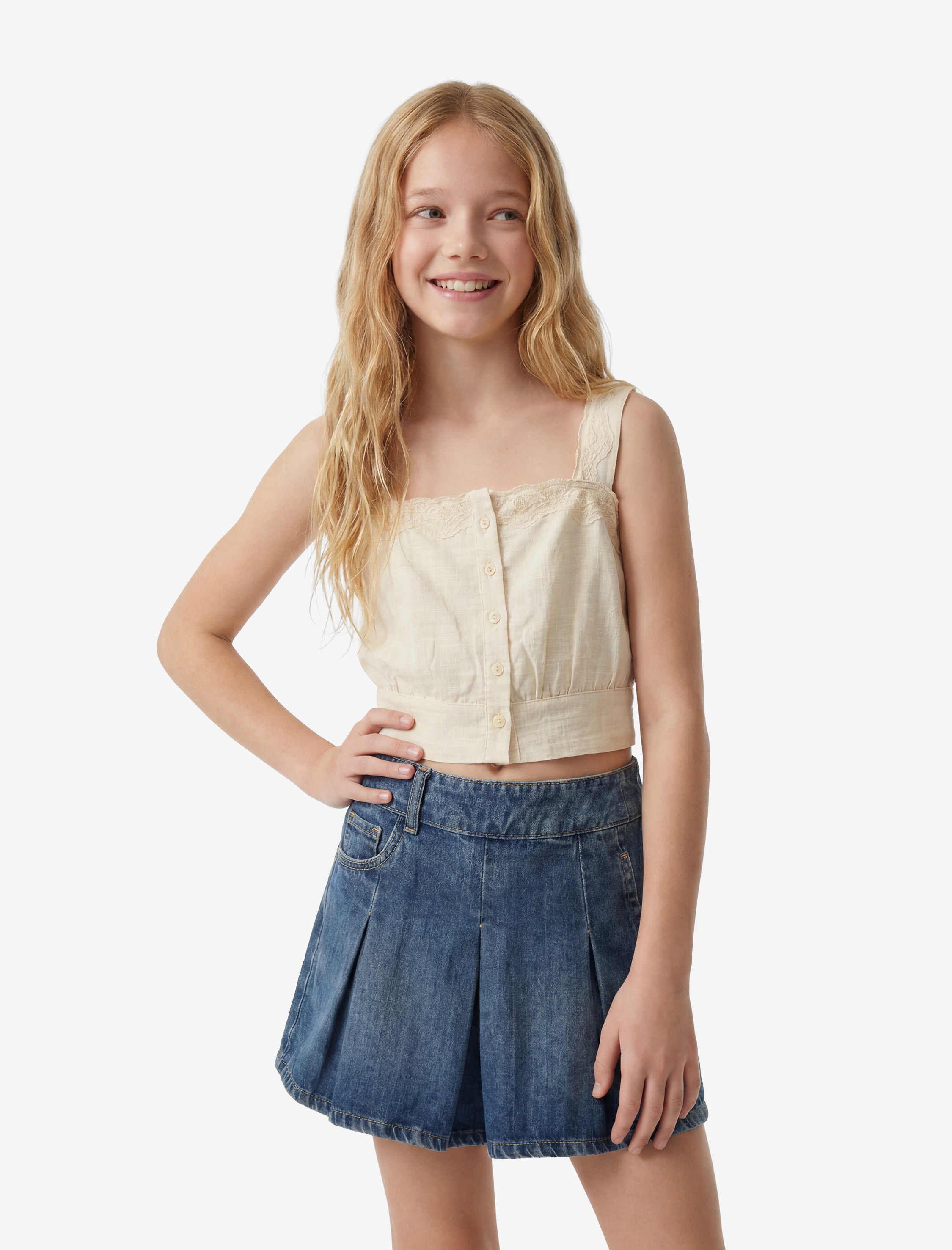  Kız Çocuk Pamuklu Düğmeli Kare Yaka Askılı Dantelli Crop Bluz