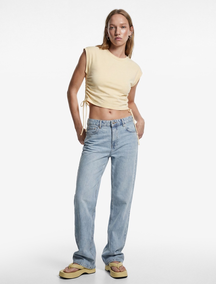  Pamuklu Kolsuz Bisiklet Yaka Büzgülü Crop Bluz