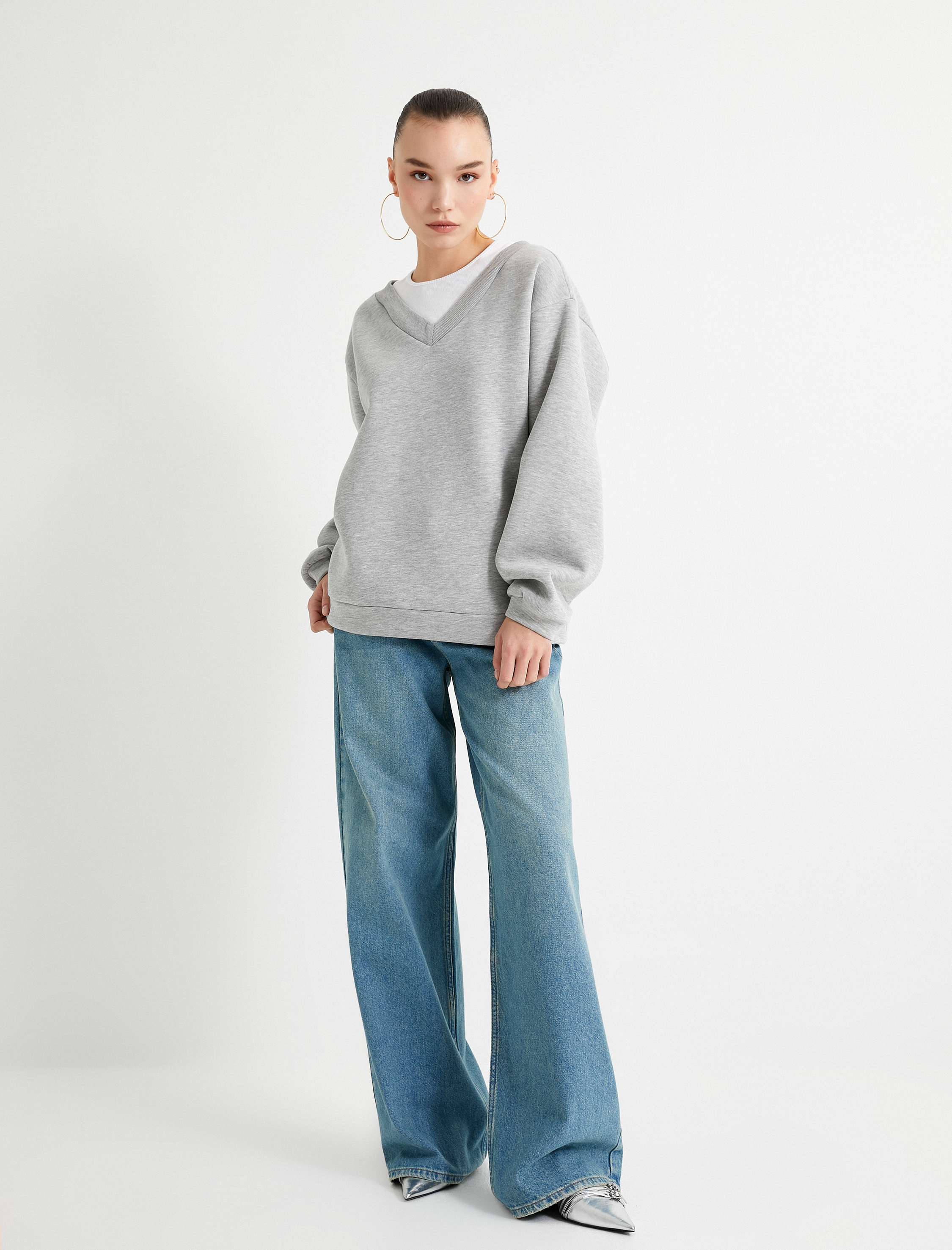   Rahat Kalıp Atlet Detaylı Uzun Kollu Bisiklet Yaka Şardonlu Sweatshirt