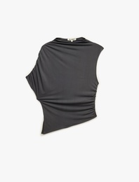 Drapeli Slim Fit Kısa Kollu Dik Yaka Asimetrik Bluz