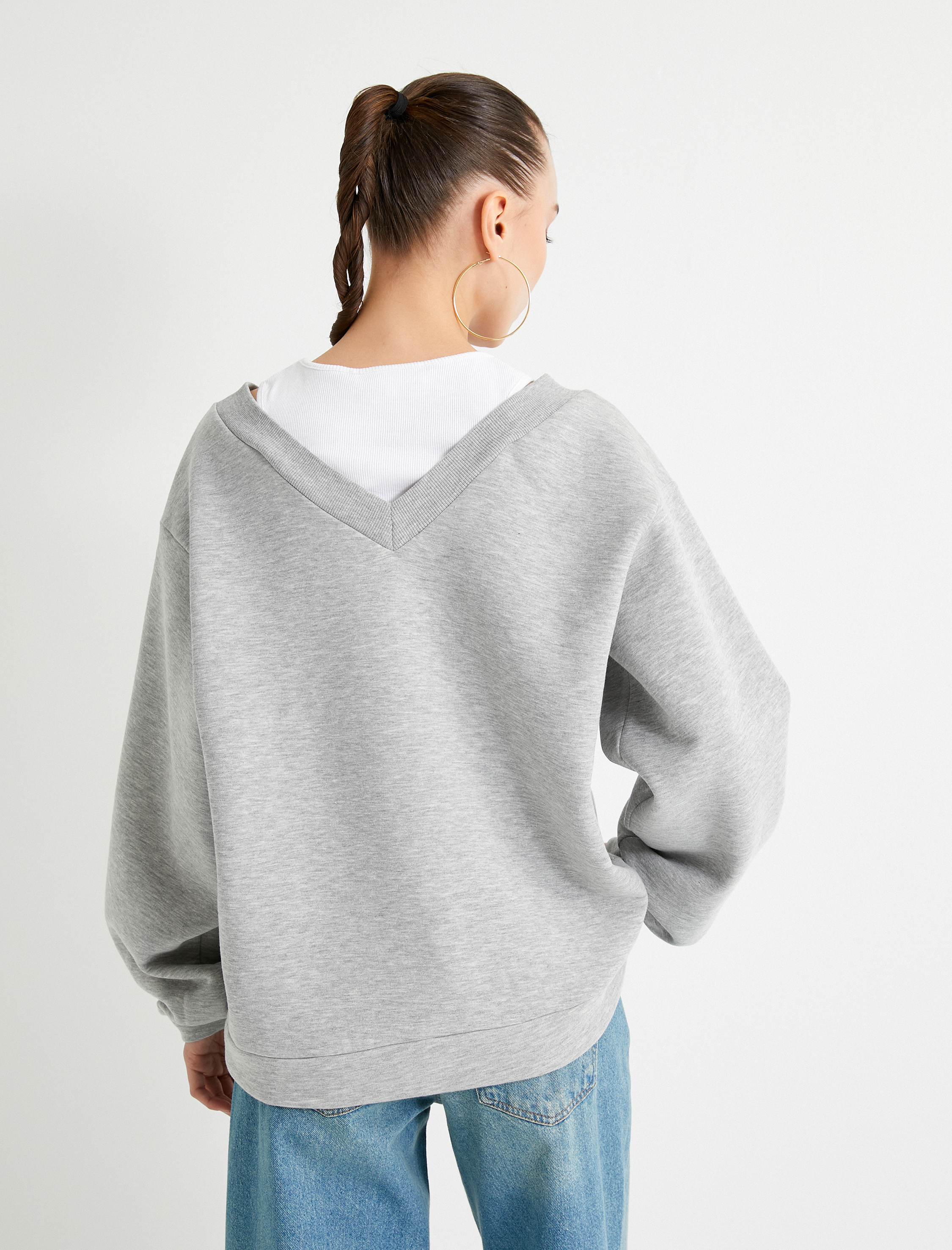   Rahat Kalıp Atlet Detaylı Uzun Kollu Bisiklet Yaka Şardonlu Sweatshirt