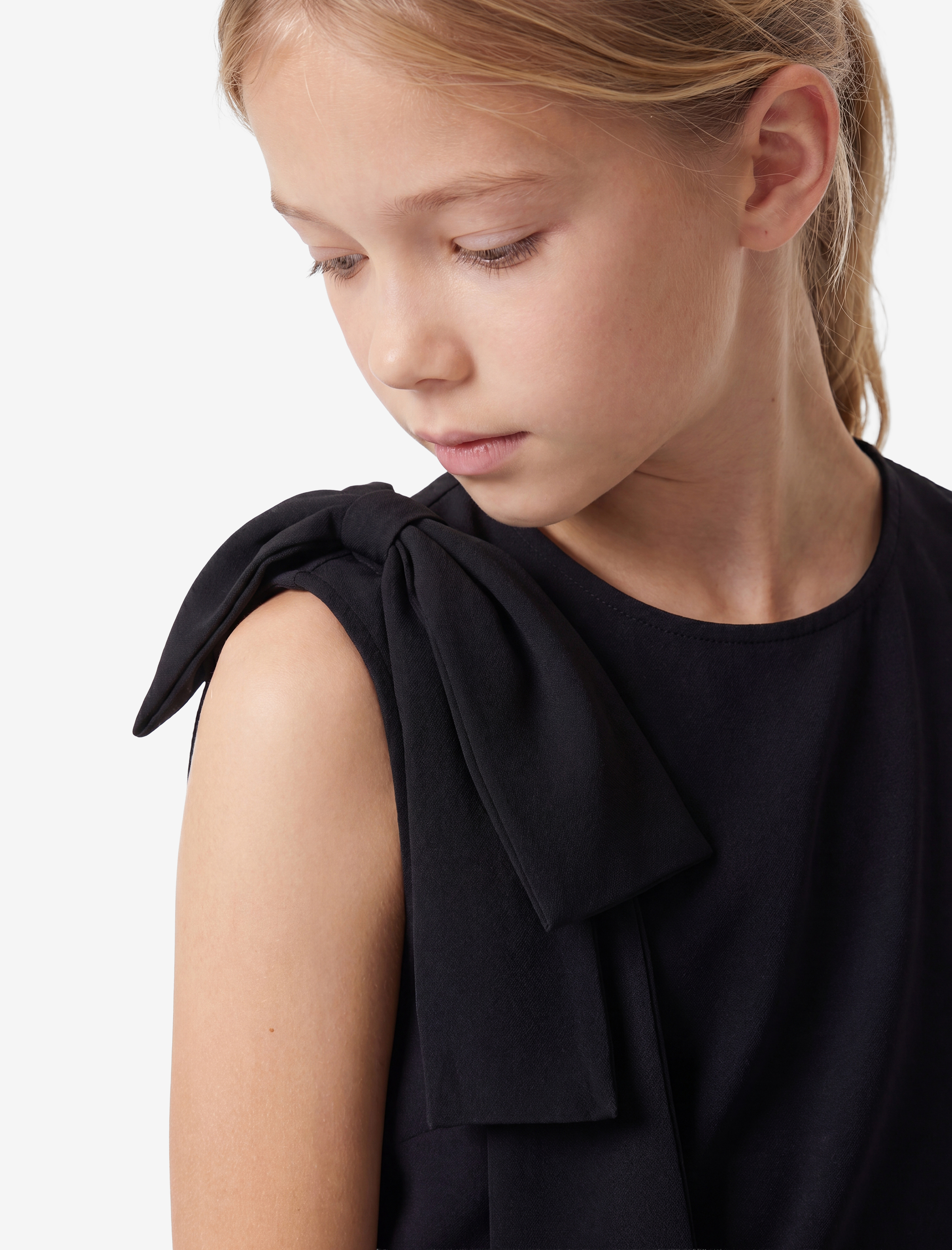  Kız Çocuk Kolsuz Bisiklet Yaka Aplike Detaylı Crop Bluz