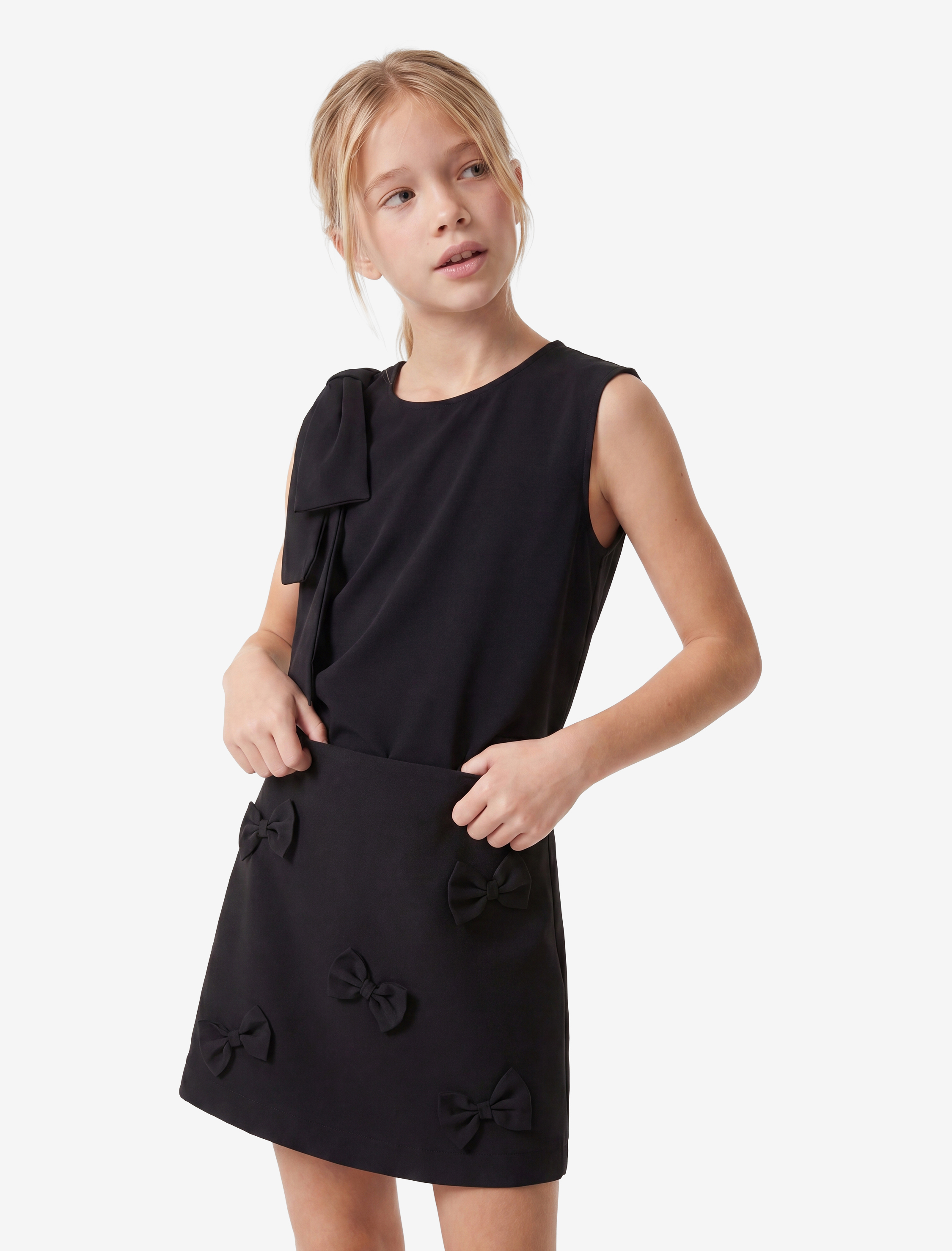  Kız Çocuk Kolsuz Bisiklet Yaka Aplike Detaylı Crop Bluz