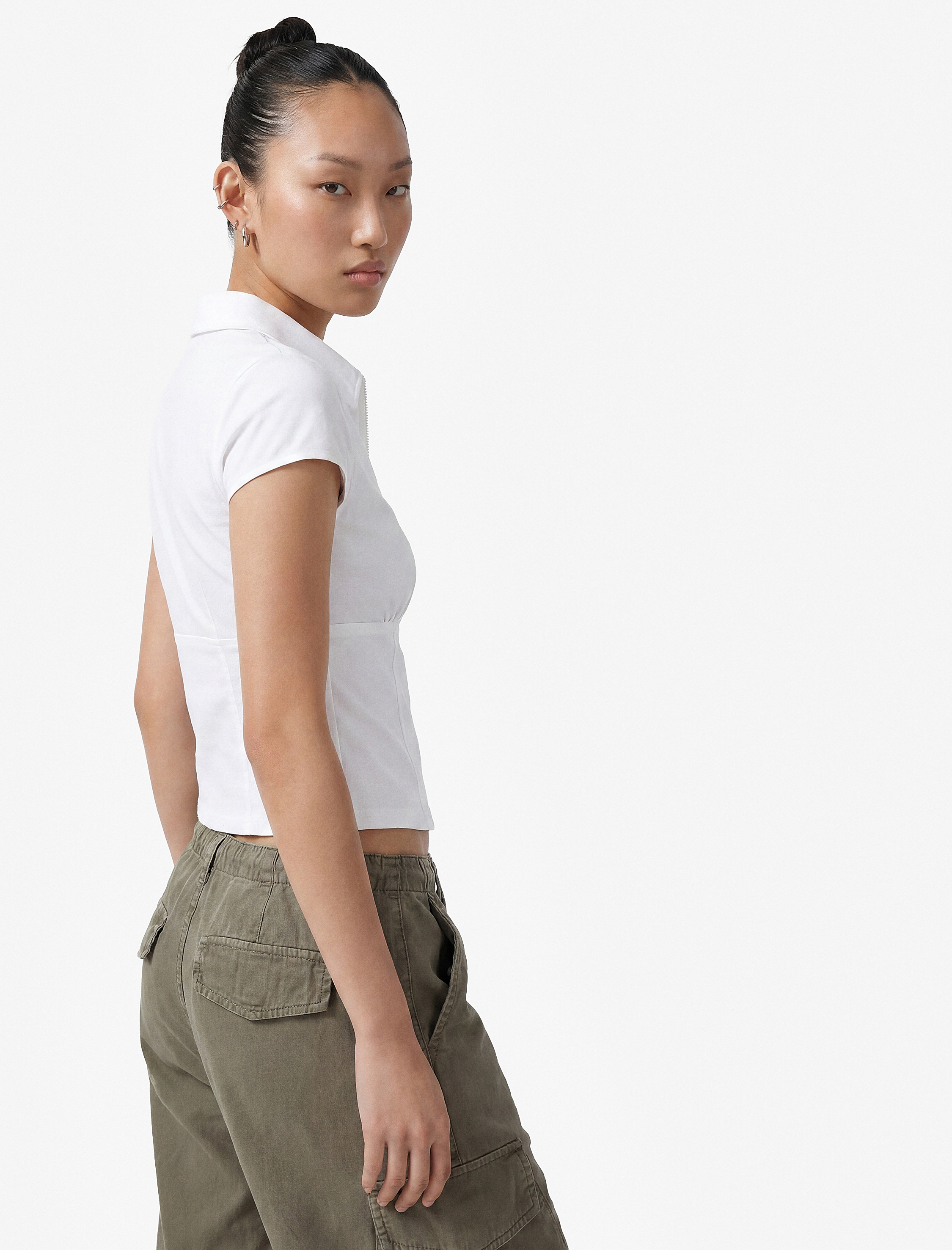   Slim Fit Kısa Kollu Klasik Yaka Fermuarlı Crop Gömlek