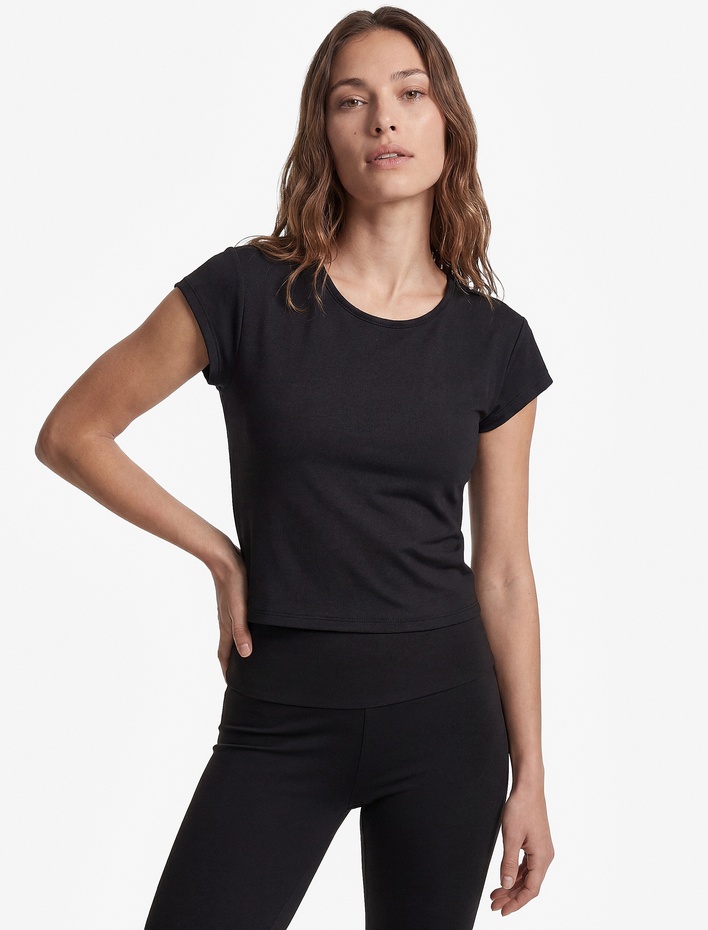  Slim Fit Kısa Kollu Bisiklet Yaka Crop Spor Tişört