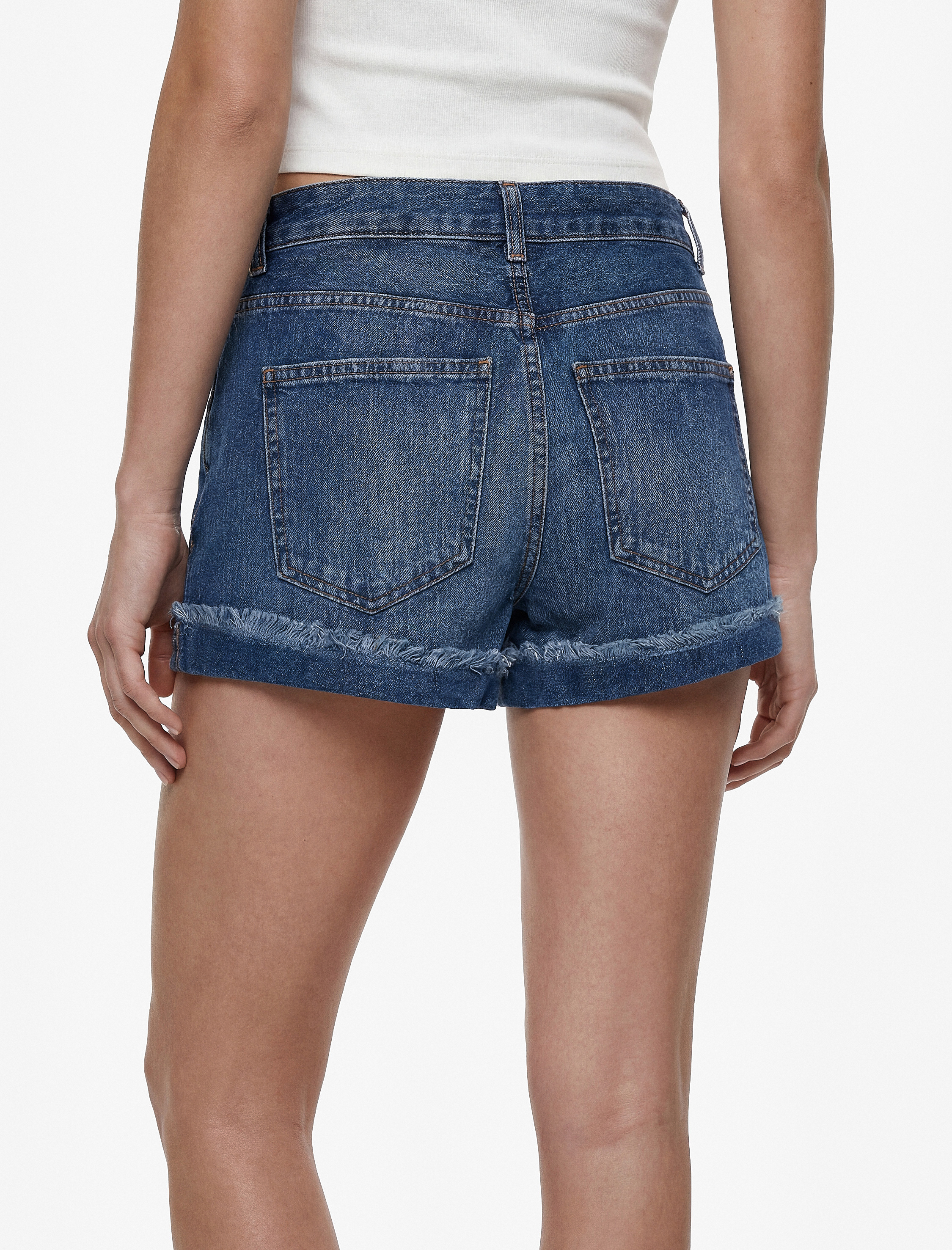   Pamuklu Düğmeli Normal Bel Katlı Paça Mini Denim Şort