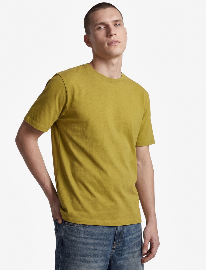  Pamuklu Bisiklet Yaka Kısa Kollu Basic Oversize Tişört