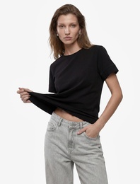Pamuklu Slim Fit Kısa Kollu Bisiklet Yaka Basic Tişört