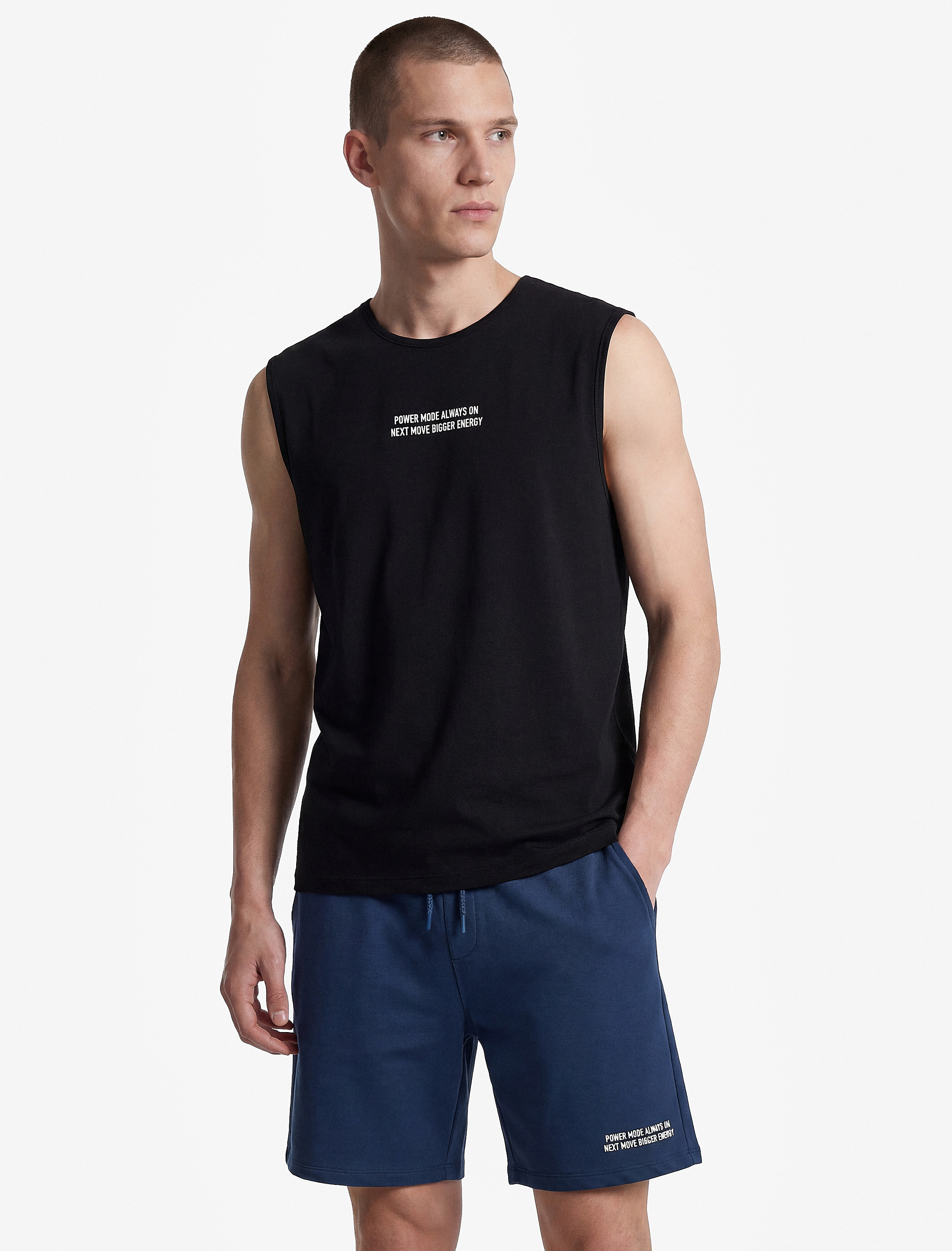   Pamuklu Cepli Straight Fit Beli Bağcıklı Baskılı Spor Şort