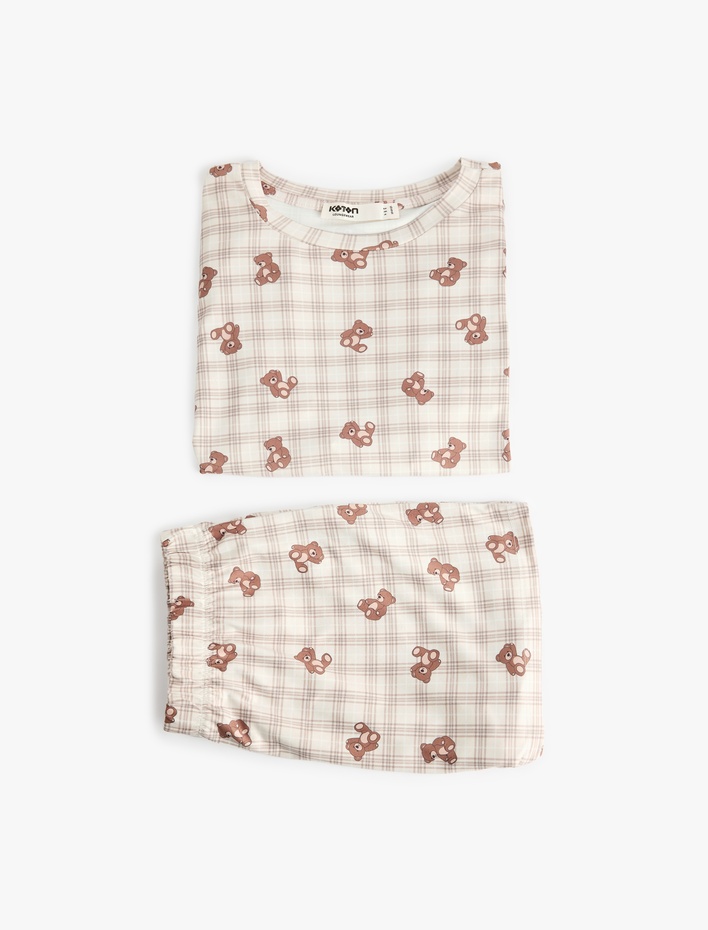  Rahat Kalıp Ayıcık Baskılı Kısa Kollu Şortlu Pijama Takımı
