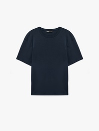 Pamuklu Bisiklet Yaka Kısa Kollu Basic Oversize Tişört