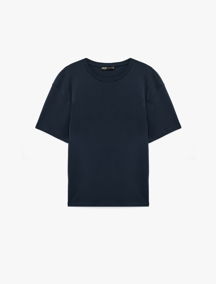  Pamuklu Bisiklet Yaka Kısa Kollu Basic Oversize Tişört