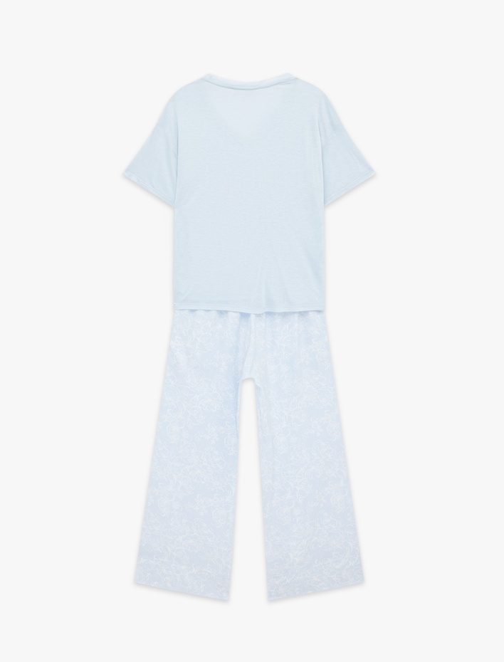  Viskon Kumaş Rahat Kesim V Yaka Kısa Kollu Pijama Takımı