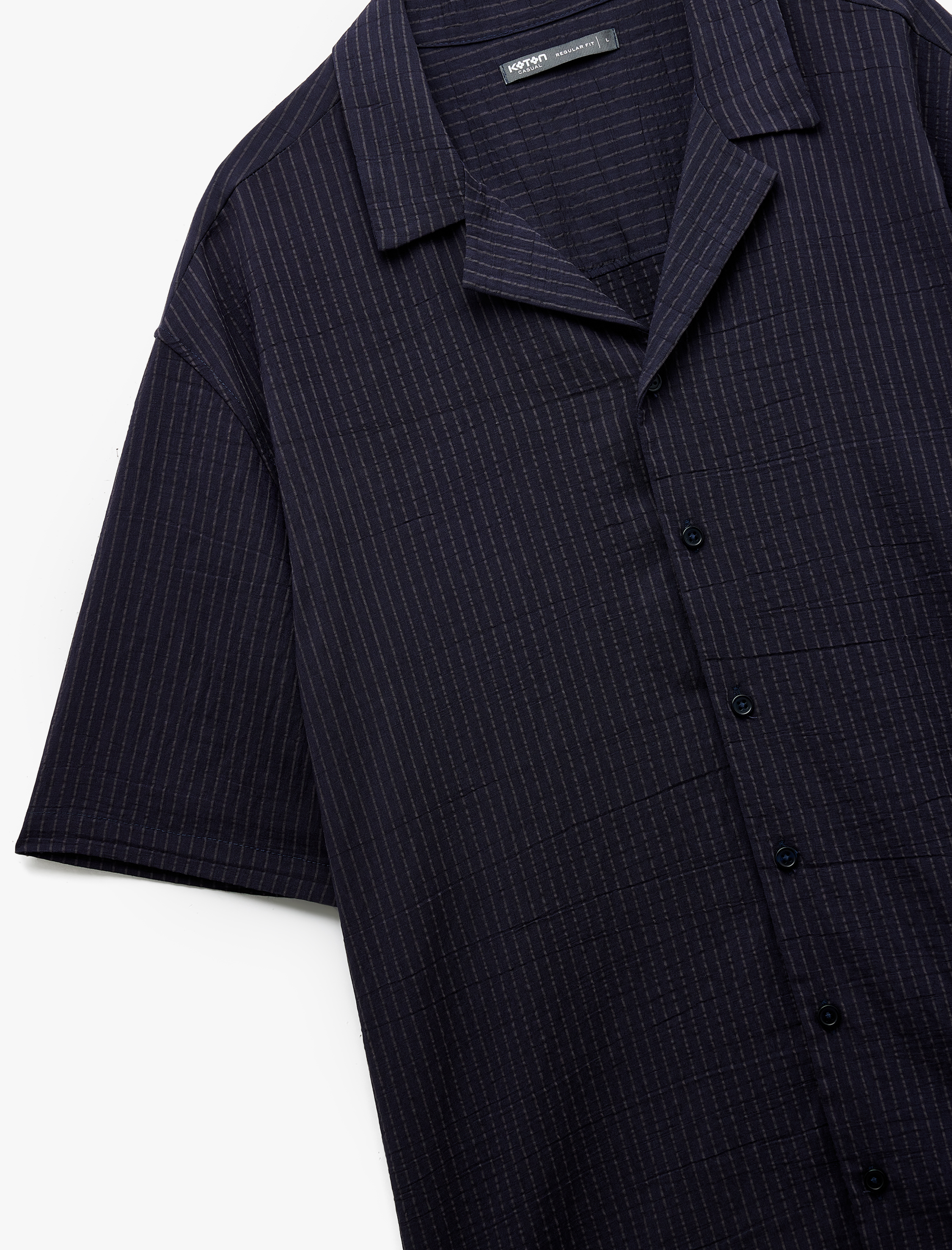   Kısa Kollu Gömlek Devrik Yaka Düğmeli Slim Fit