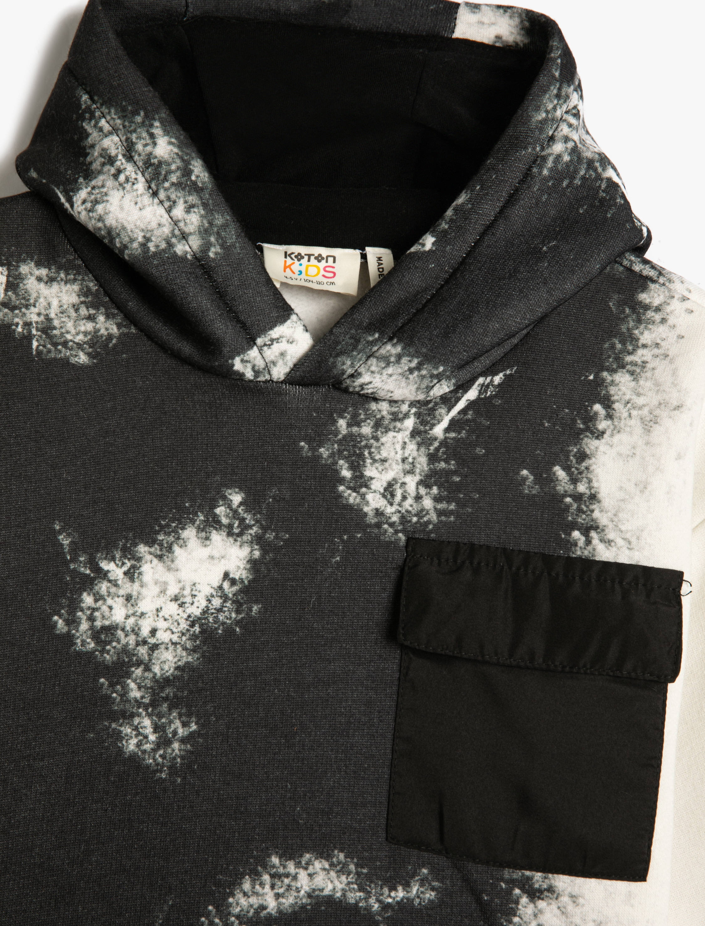 Erkek Çocuk Kapüşonlu Sweatshirt Renk Geçişli Cep Detaylı