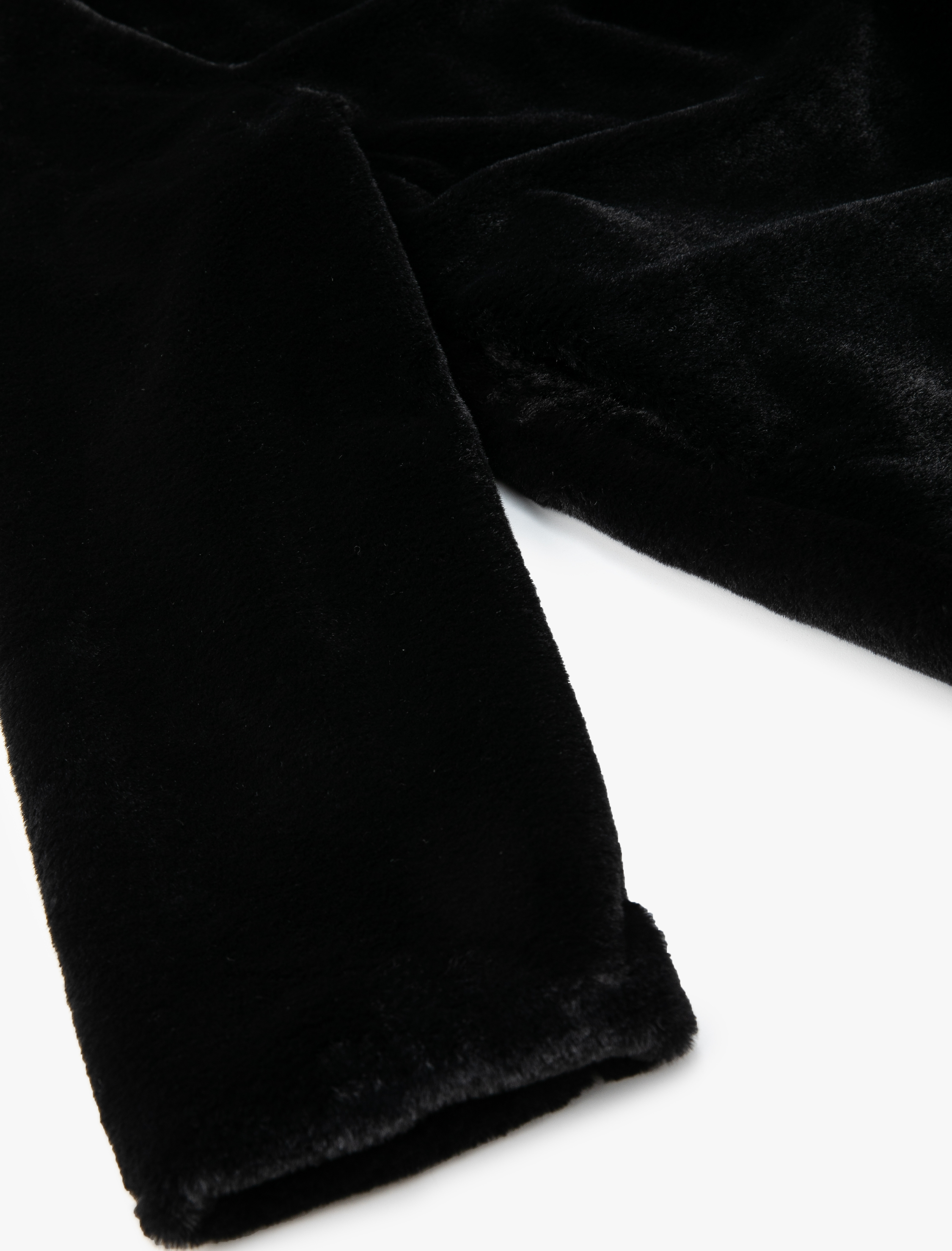   Peluş Mont Kapüşonlu Cep Detaylı Kopçalı