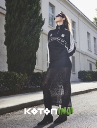 Şardonlu Yarım Fermuarlı Sloganlı Renk Bloklu Rahat Kalıp Sweatshirt