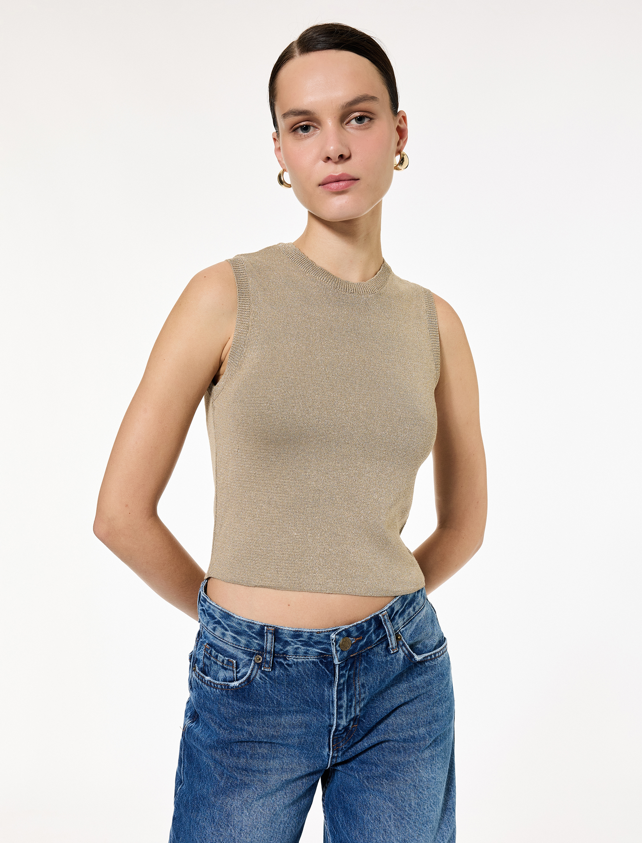  Regular Fit Kolsuz Bisiklet Yaka Simli Triko Atlet