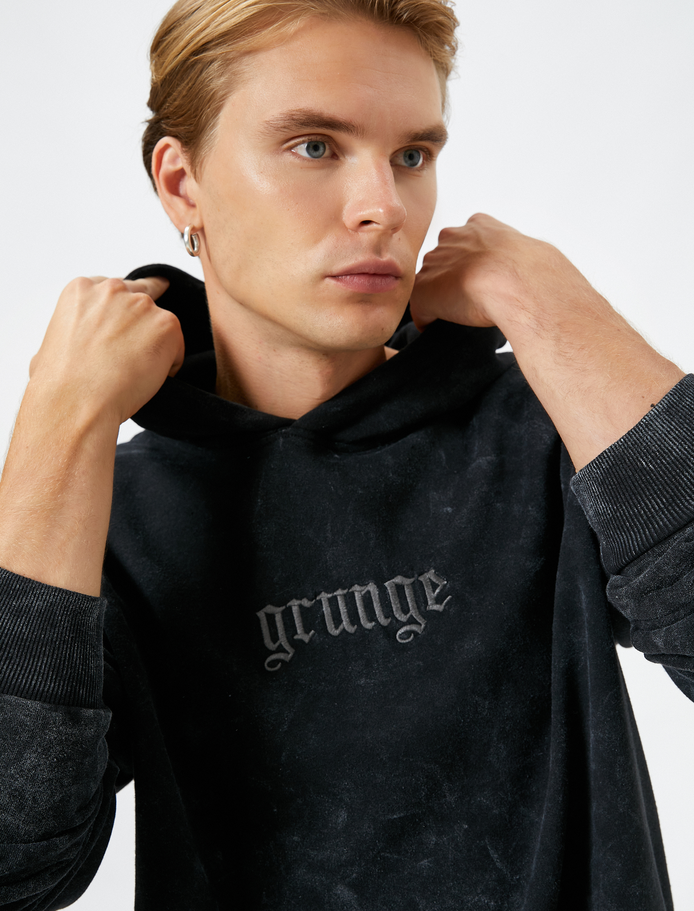   Kapşonlu Sweatshirt Yıkamalı Slogan İşlemeli Ribanalı Şardonlu