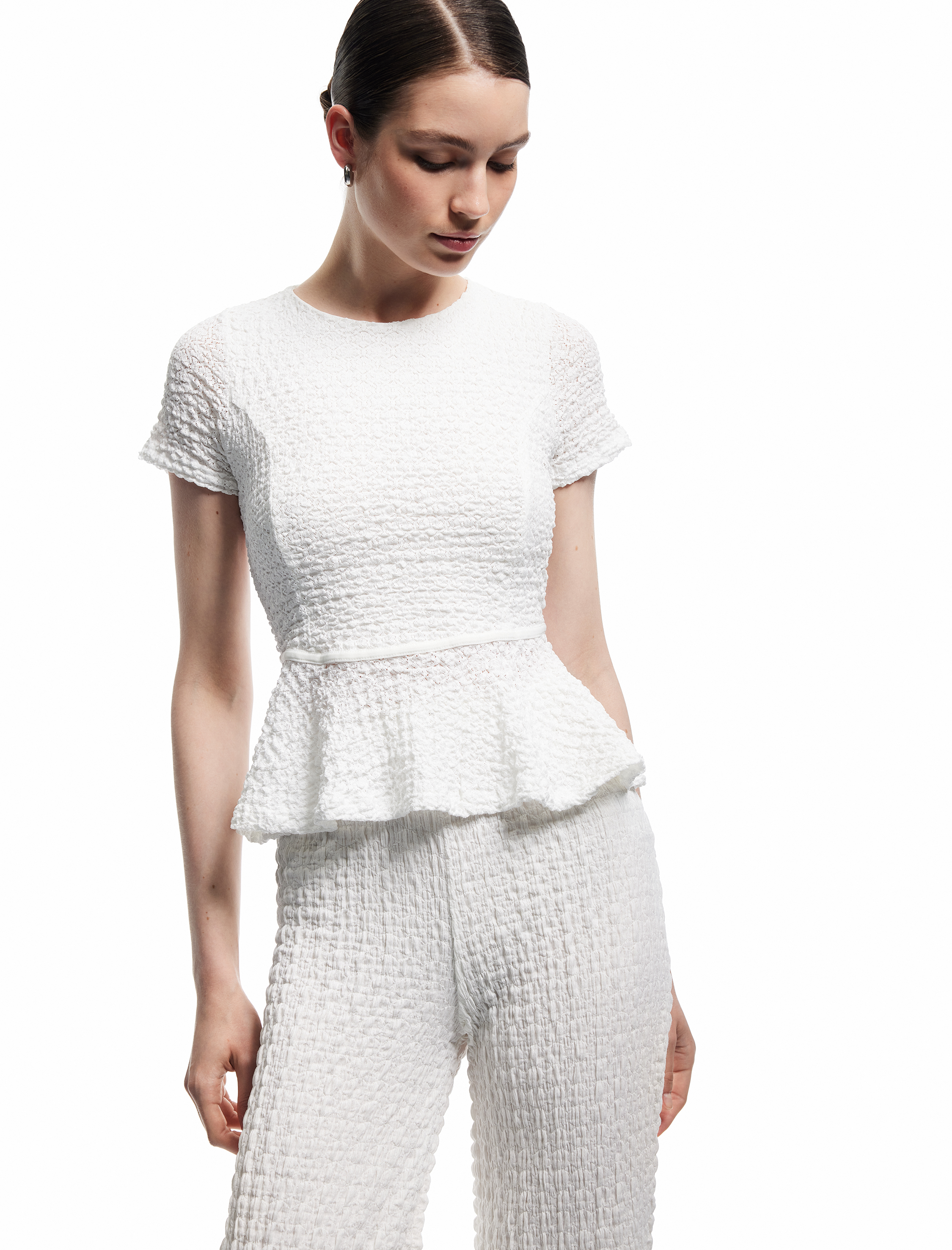   Bürümcük Kumaş Dokulu Kısa Kollu Bisiklet Yaka Peplum Bluz