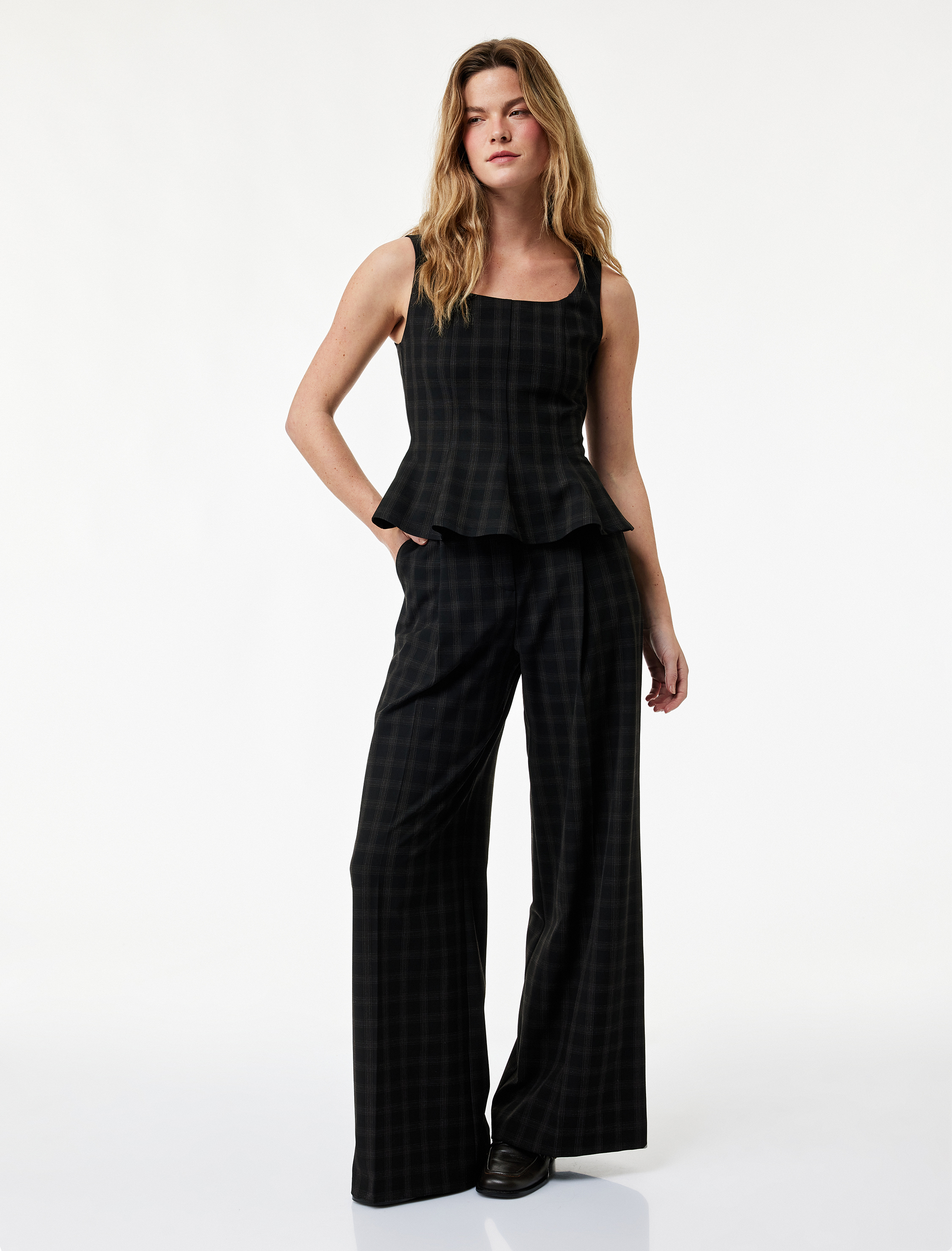 Koton Kare Yaka Kolsuz Ekose Peplum Bluz görsel 2