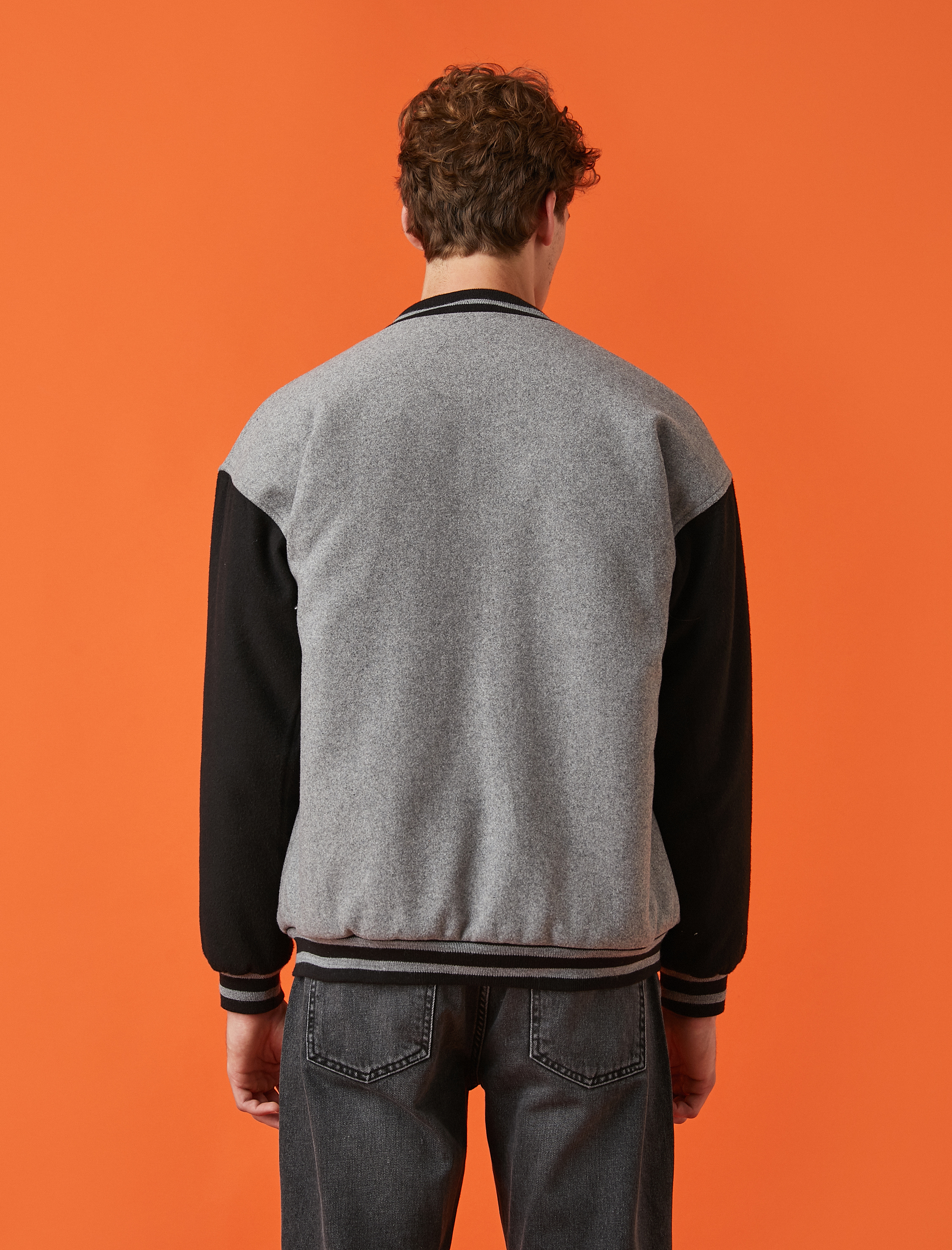   Bomber Kolej Mont